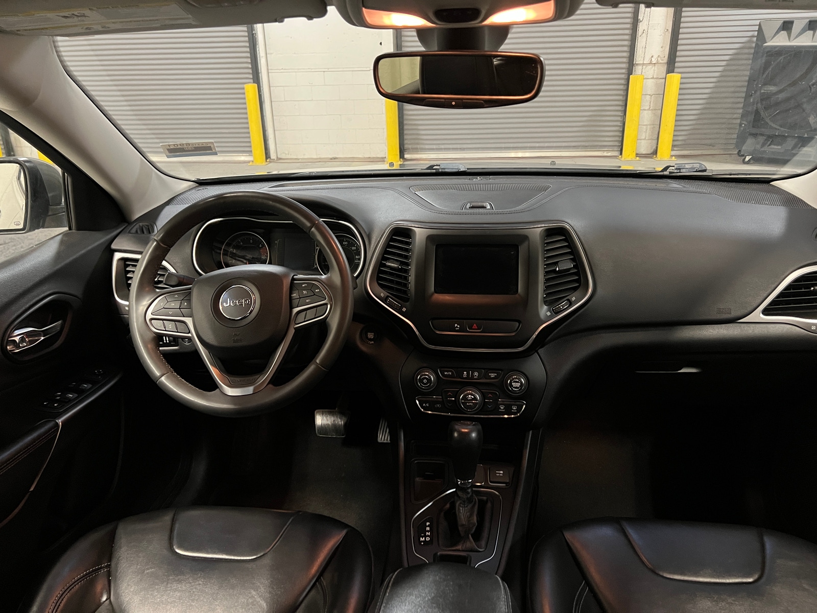 Thumbnail: 2020 Jeep Cherokee - 2