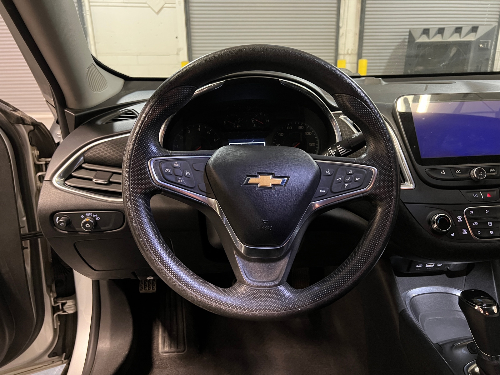 Thumbnail: 2020 Chevrolet Malibu - 5