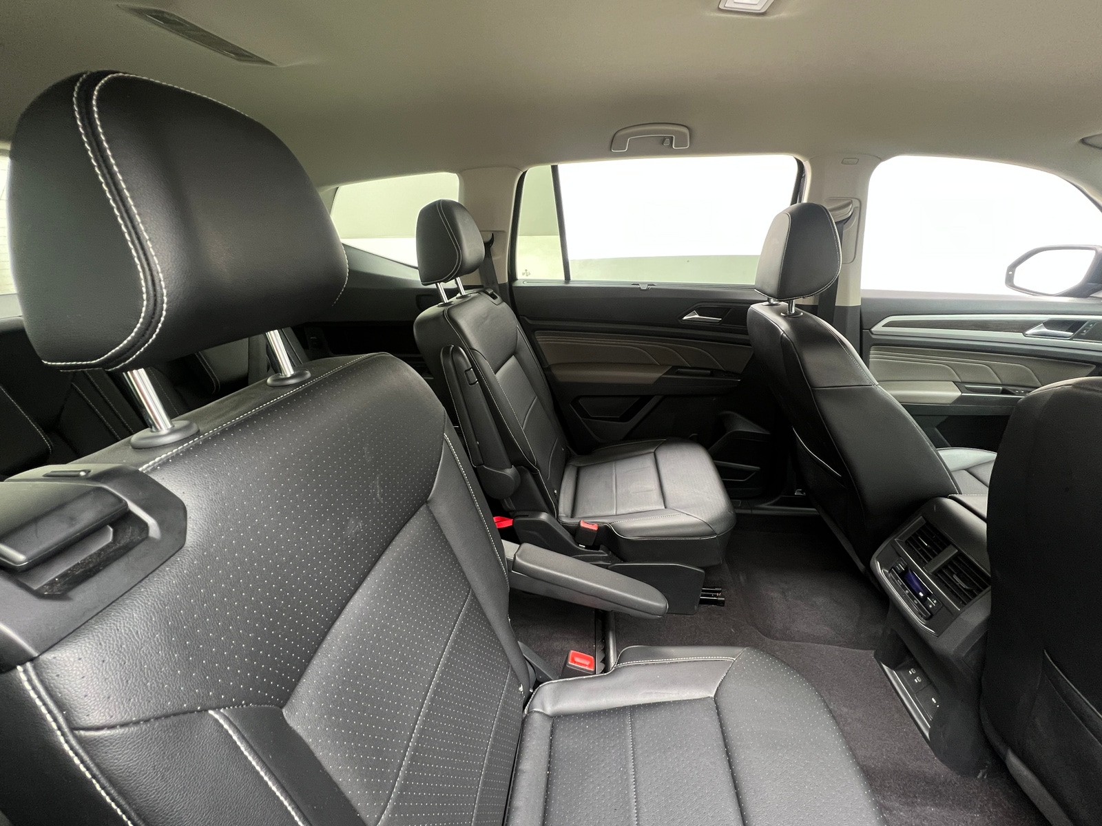 Thumbnail: 2022 Volkswagen Atlas - 5