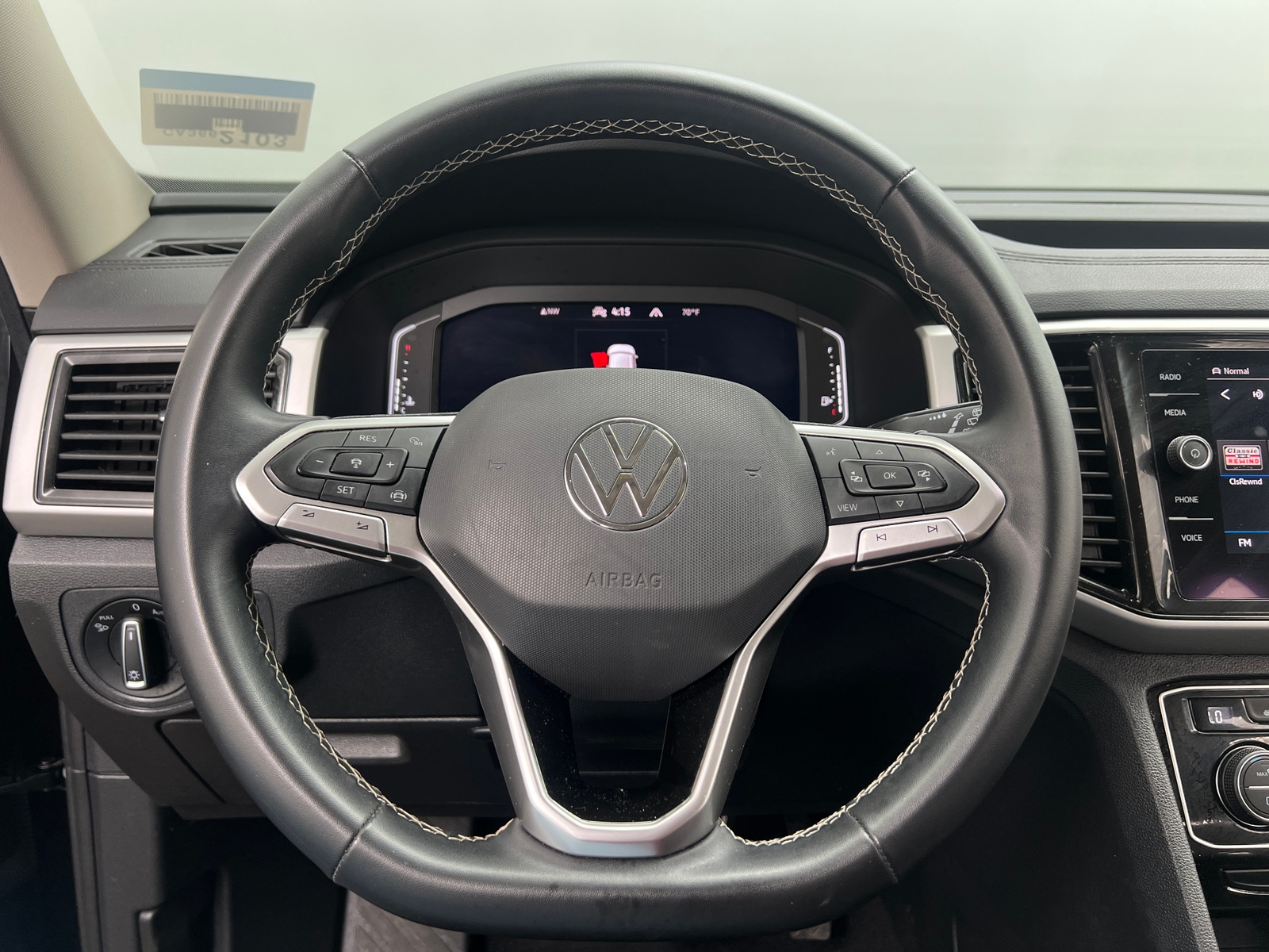 Thumbnail: 2022 Volkswagen Atlas - 4