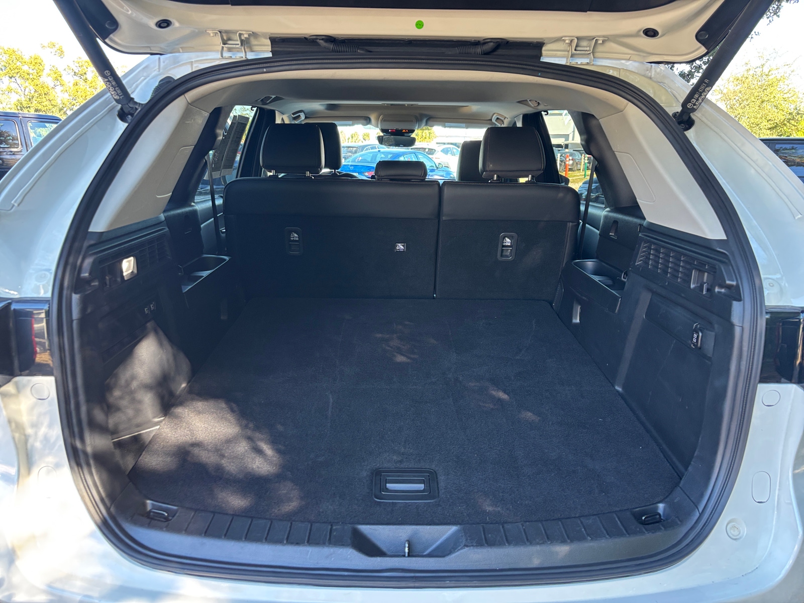 Thumbnail: 2025 Mazda CX-70 - 5