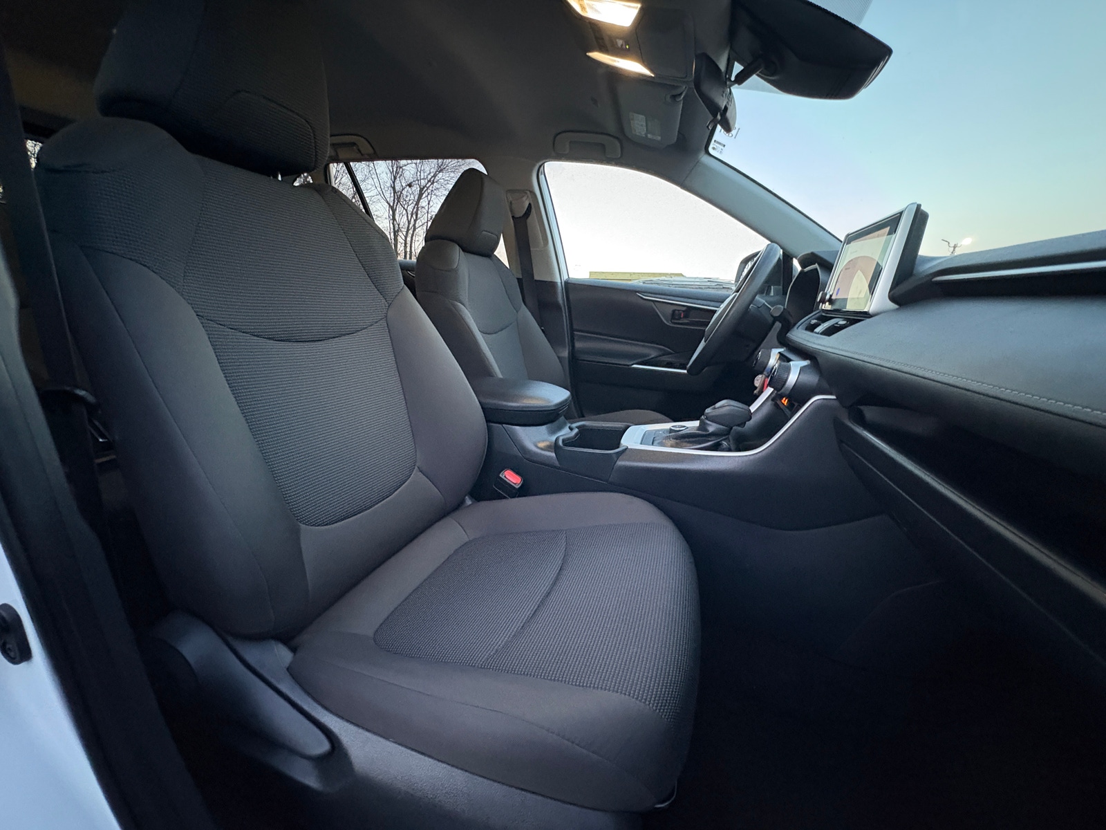 Thumbnail: 2025 Toyota RAV4 - 2