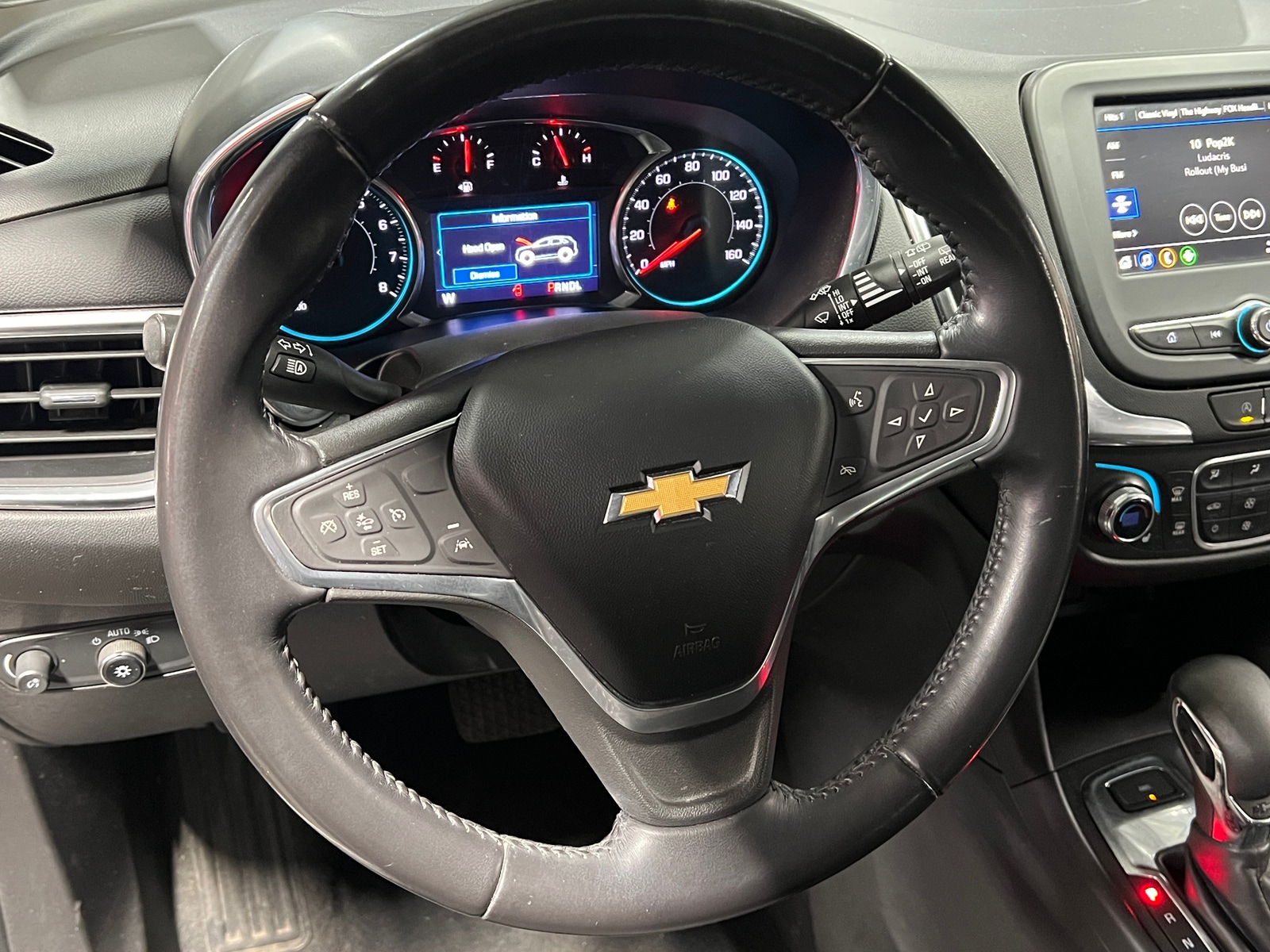 Thumbnail: 2022 Chevrolet Equinox - 5