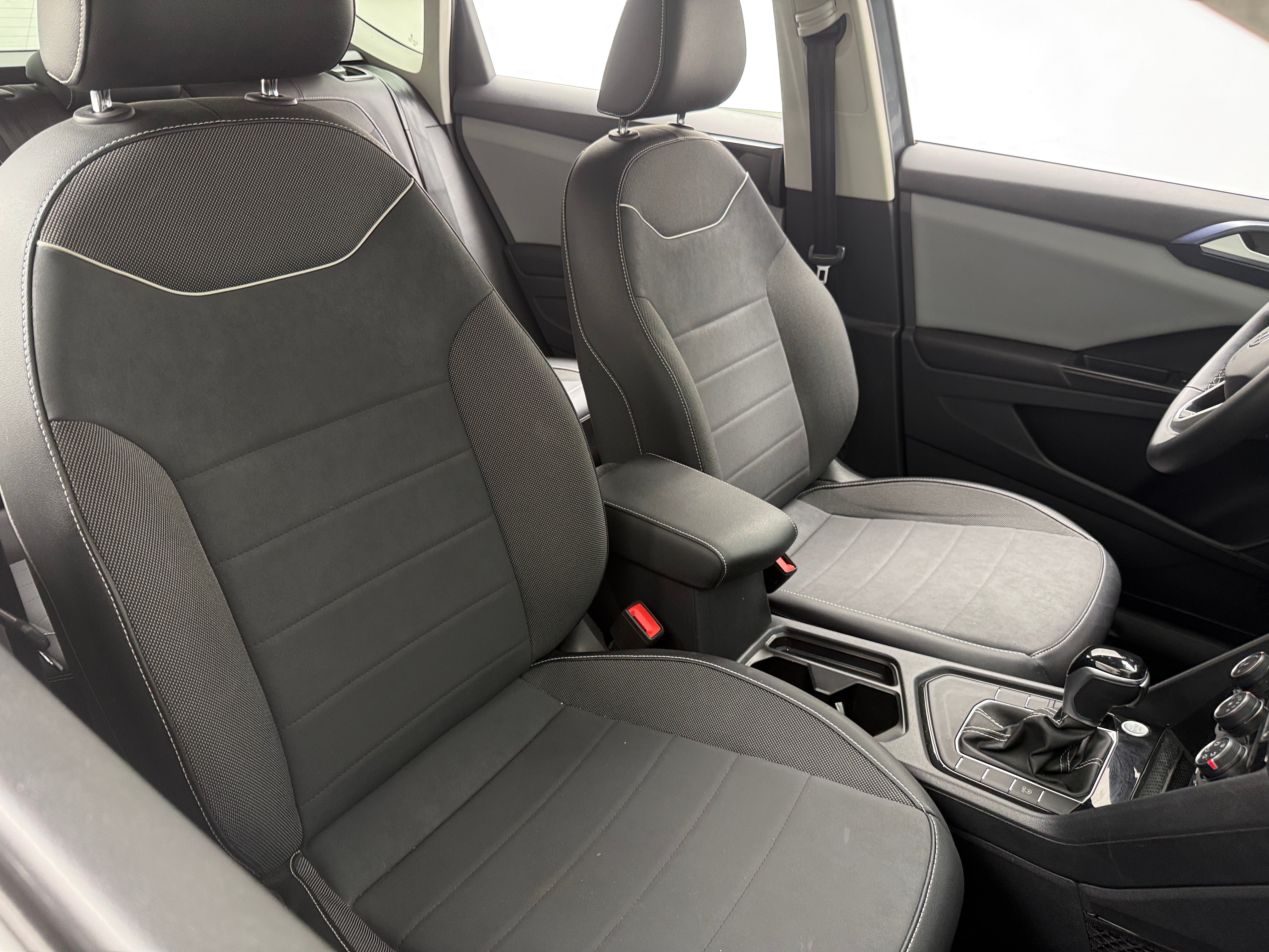 2023 Volkswagen Taos