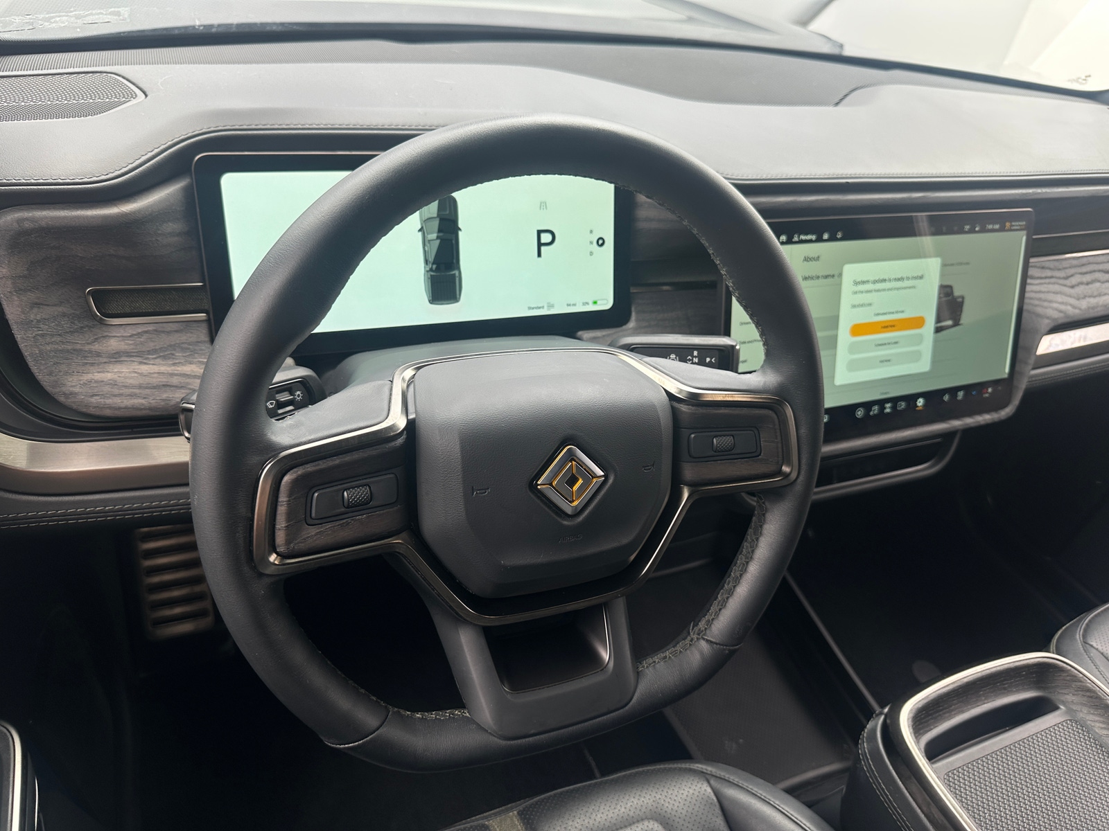 Thumbnail: 2022 Rivian R1T - 4