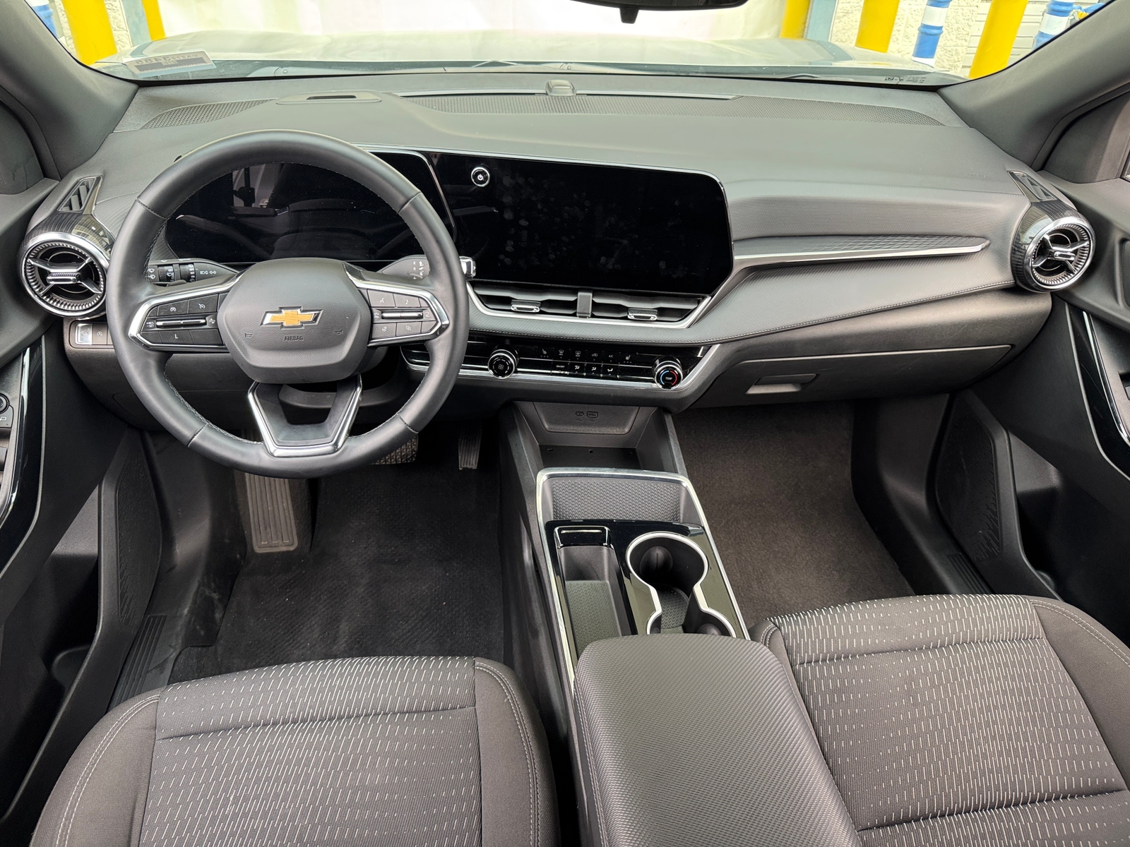 Thumbnail: 2025 Chevrolet Equinox - 3