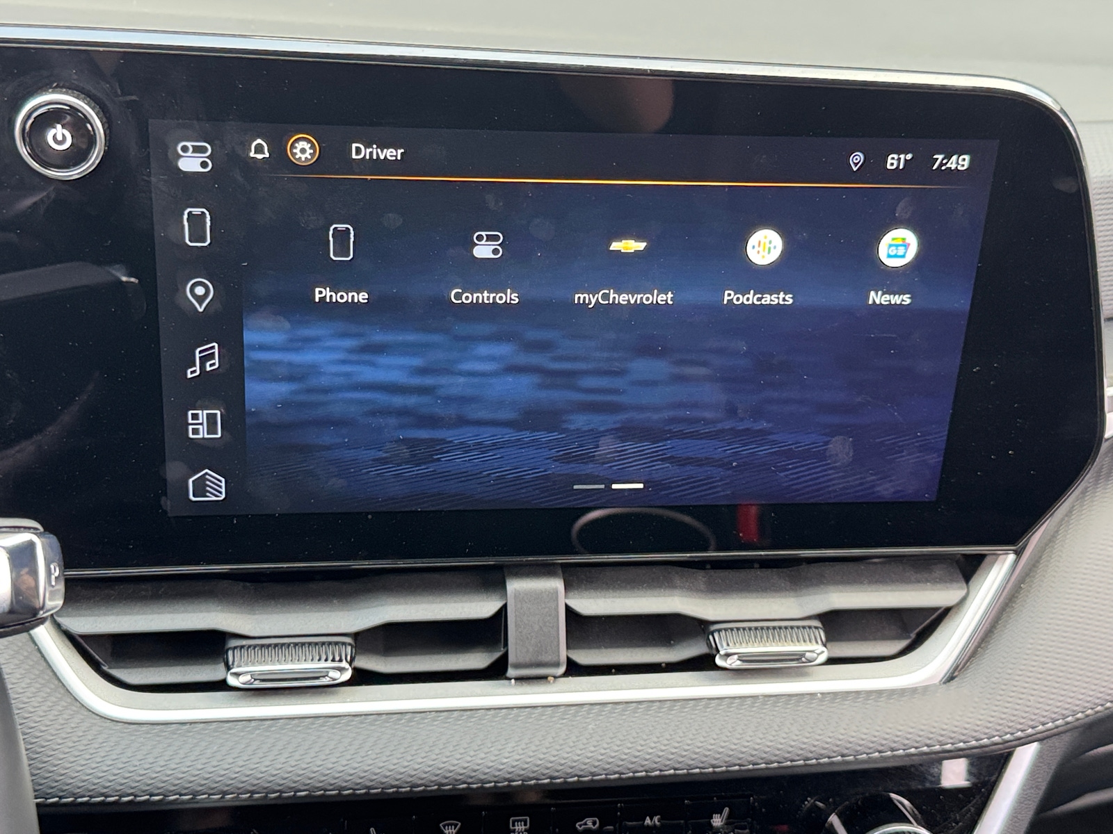 Thumbnail: 2025 Chevrolet Equinox - 4