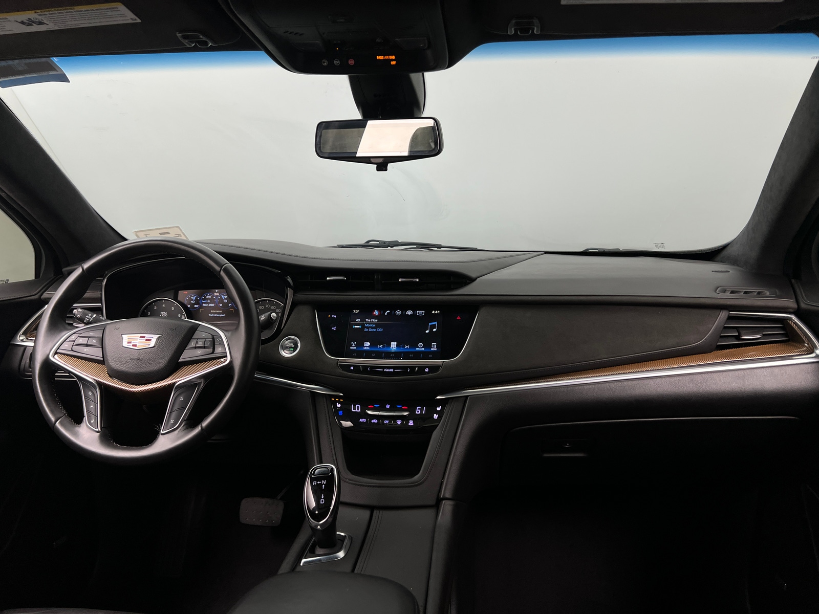 Thumbnail: 2017 Cadillac XT5 - 2