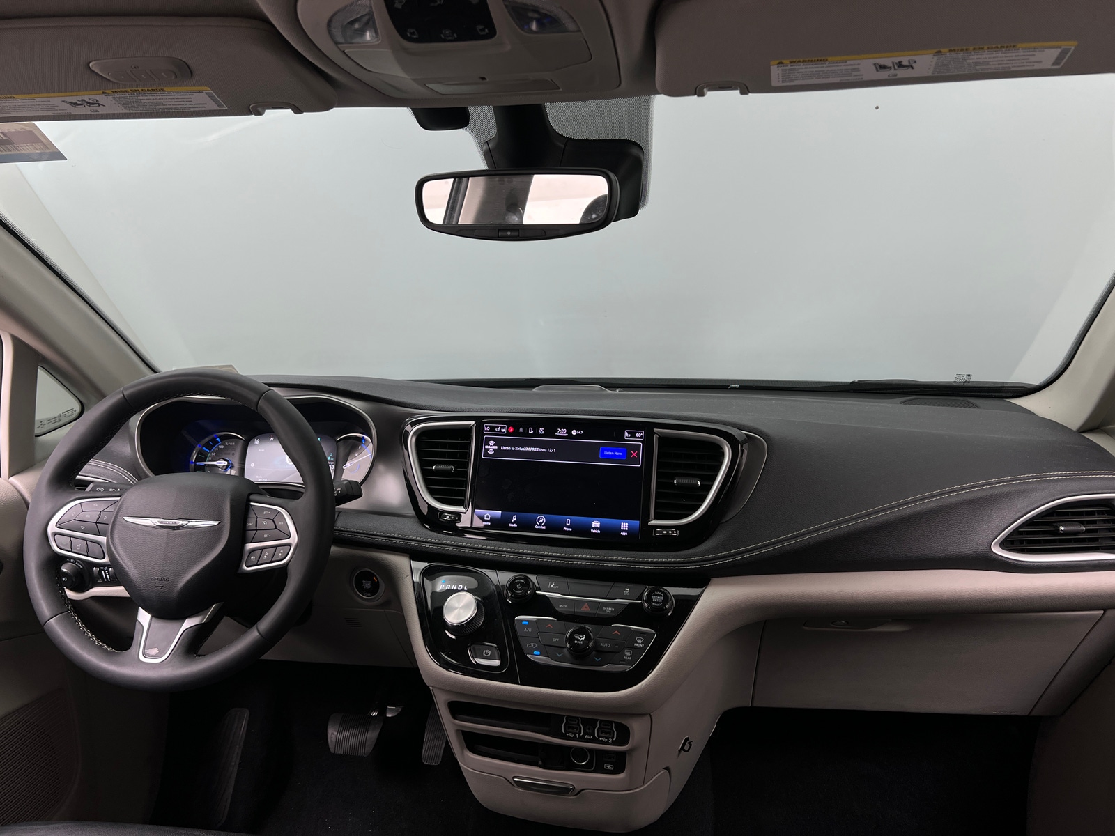 Thumbnail: 2022 Chrysler Pacifica - 2