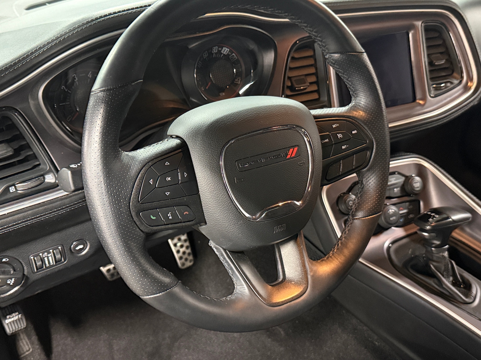 Thumbnail: 2022 Dodge Challenger - 3