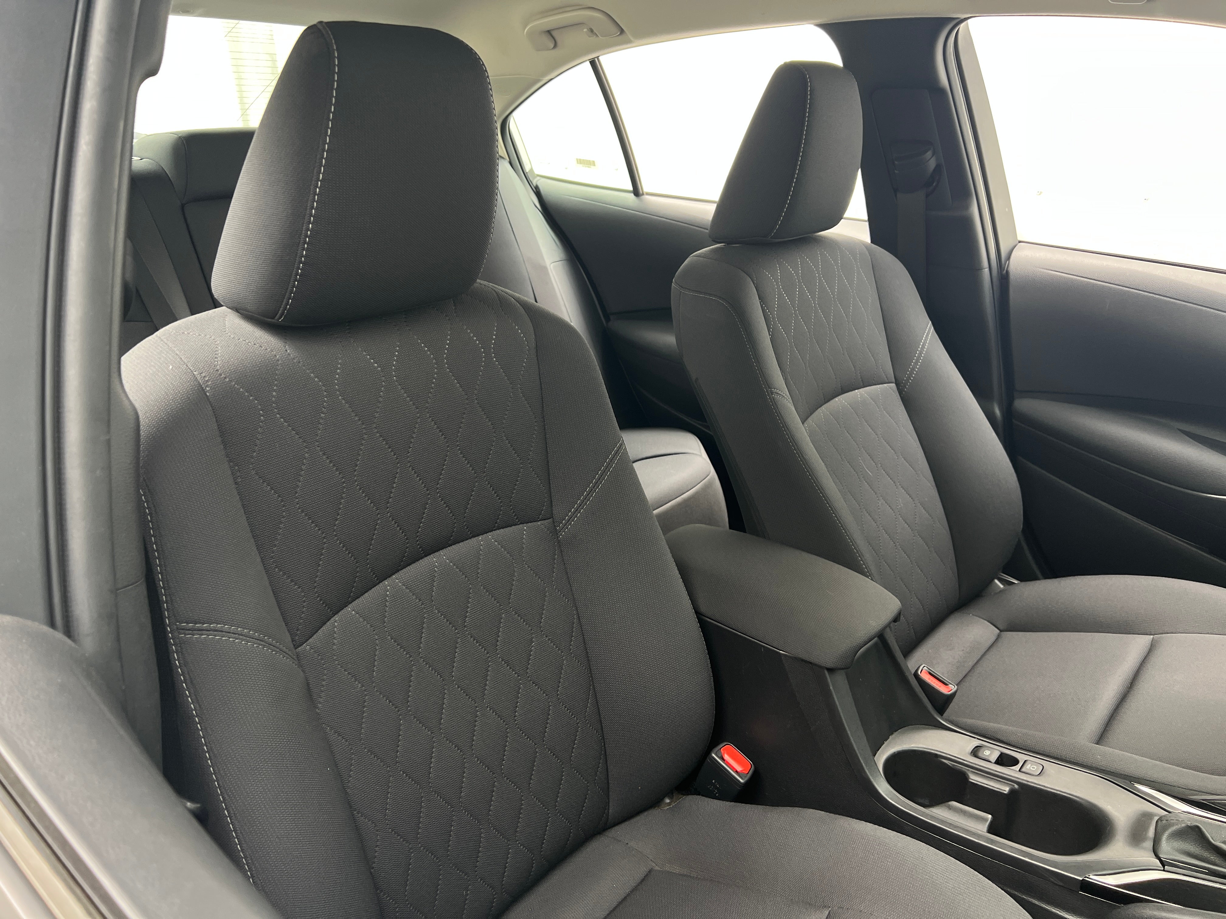 Used 2024 Toyota Corolla LE with VIN 5YFB4MDE1RP136960 for sale in Northfield, Minnesota