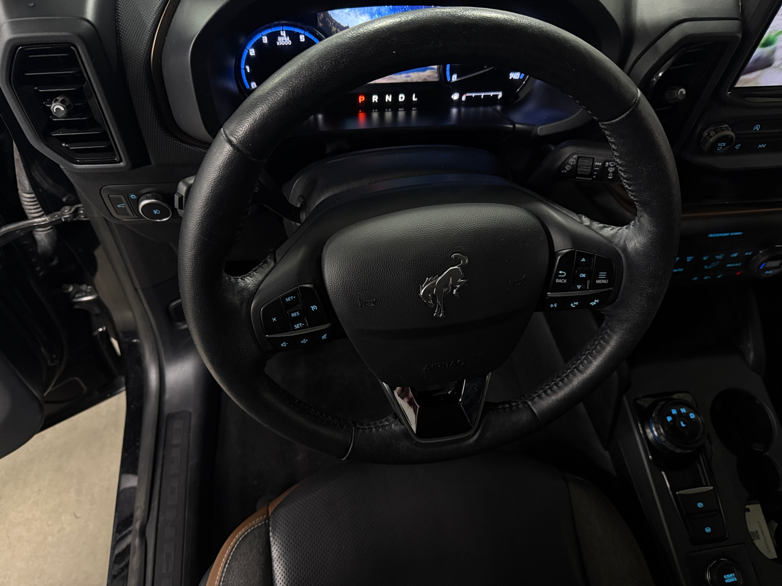 Thumbnail: 2021 Ford Bronco Sport - 4