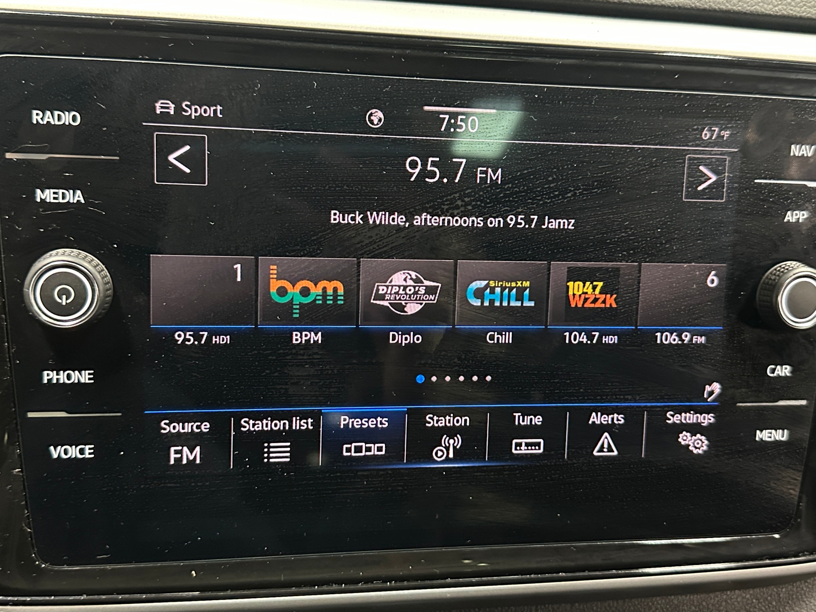 Thumbnail: 2023 Volkswagen Atlas - 3