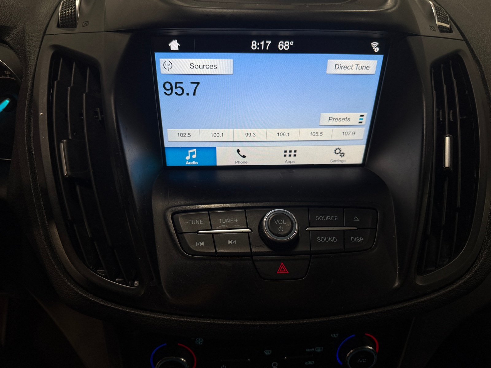 Thumbnail: 2017 Ford Escape - 4