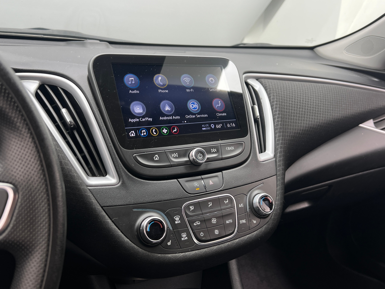 Thumbnail: 2023 Chevrolet Malibu - 4