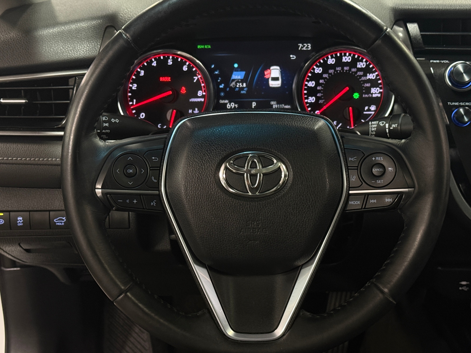 Thumbnail: 2019 Toyota Camry - 4