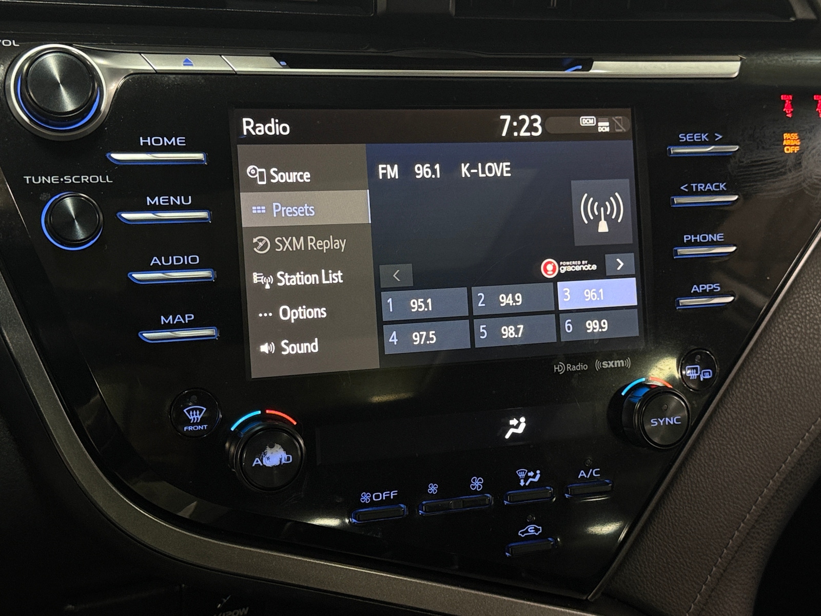 Thumbnail: 2019 Toyota Camry - 3