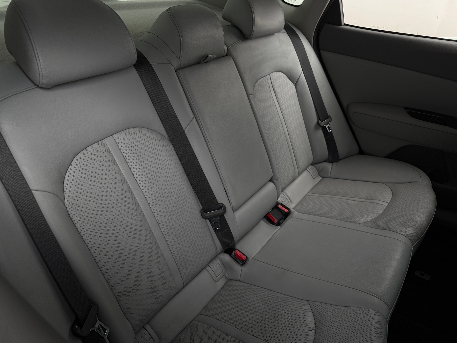 Thumbnail: 2016 Kia Optima - 5