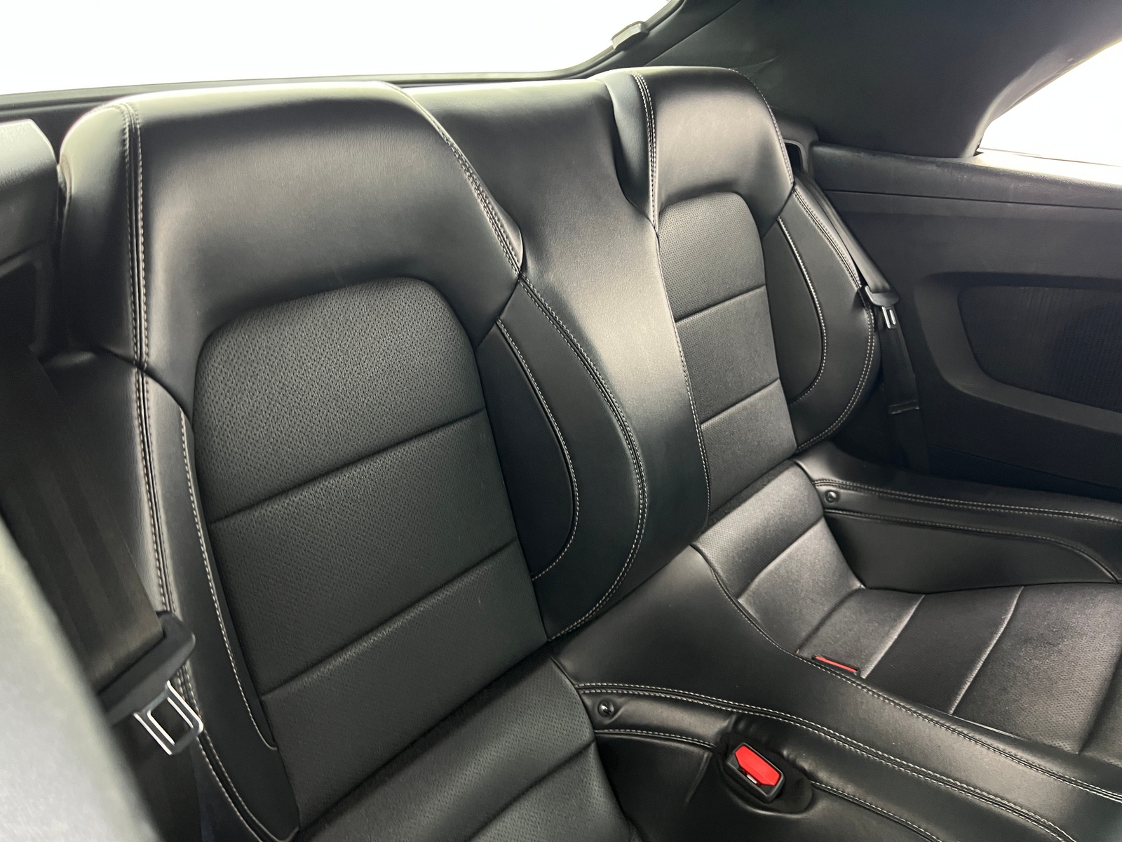 Thumbnail: 2022 Ford Mustang - 5