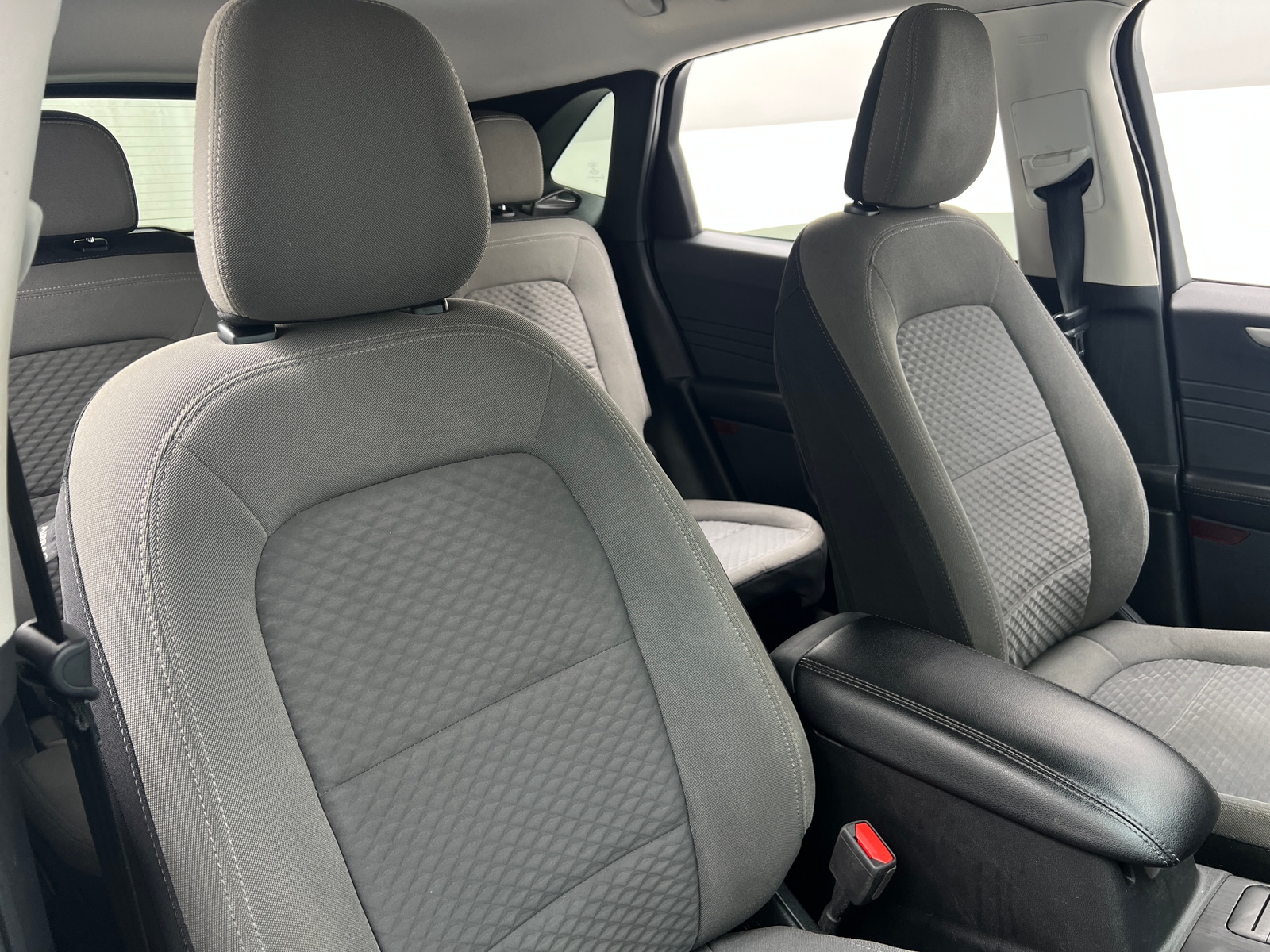 Thumbnail: 2022 Ford Escape - 2