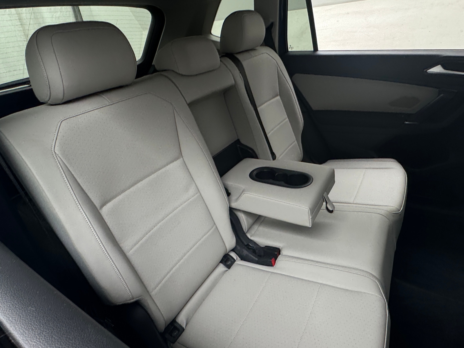 Thumbnail: 2018 Volkswagen Tiguan - 5