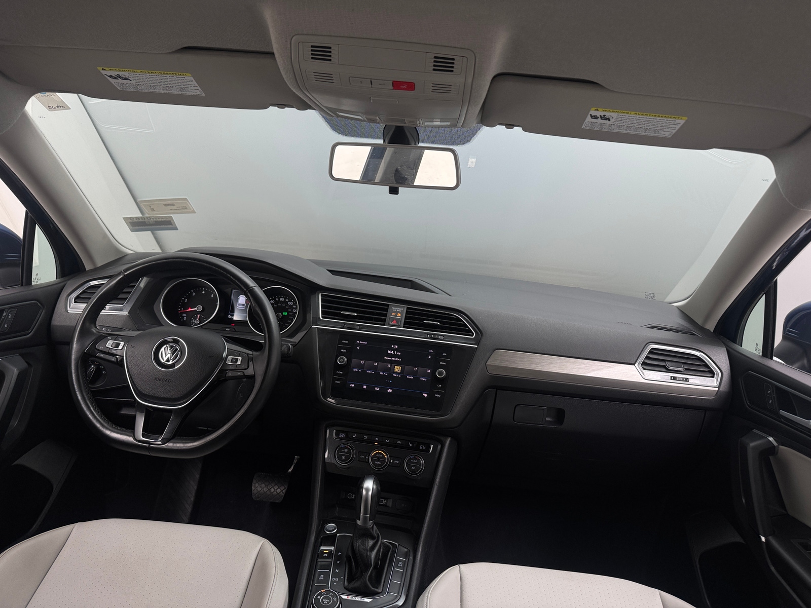 Thumbnail: 2018 Volkswagen Tiguan - 2