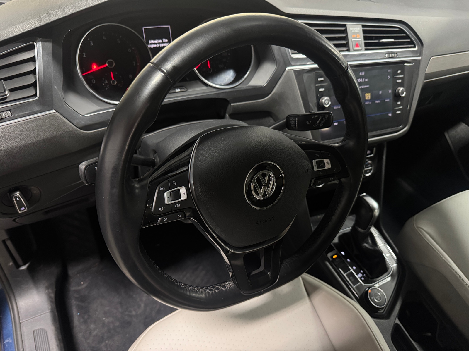 Thumbnail: 2018 Volkswagen Tiguan - 4