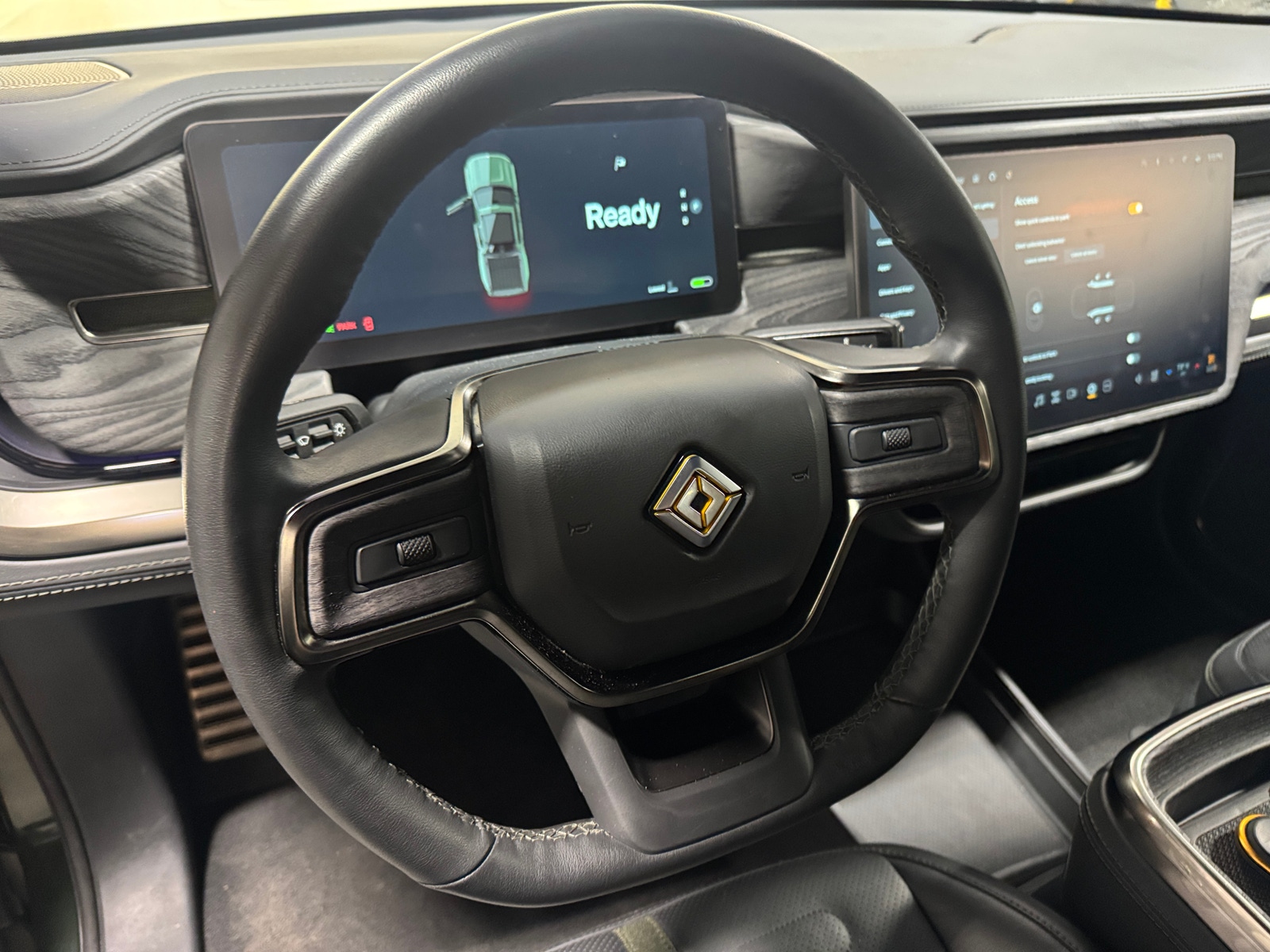 Thumbnail: 2022 Rivian R1T - 4