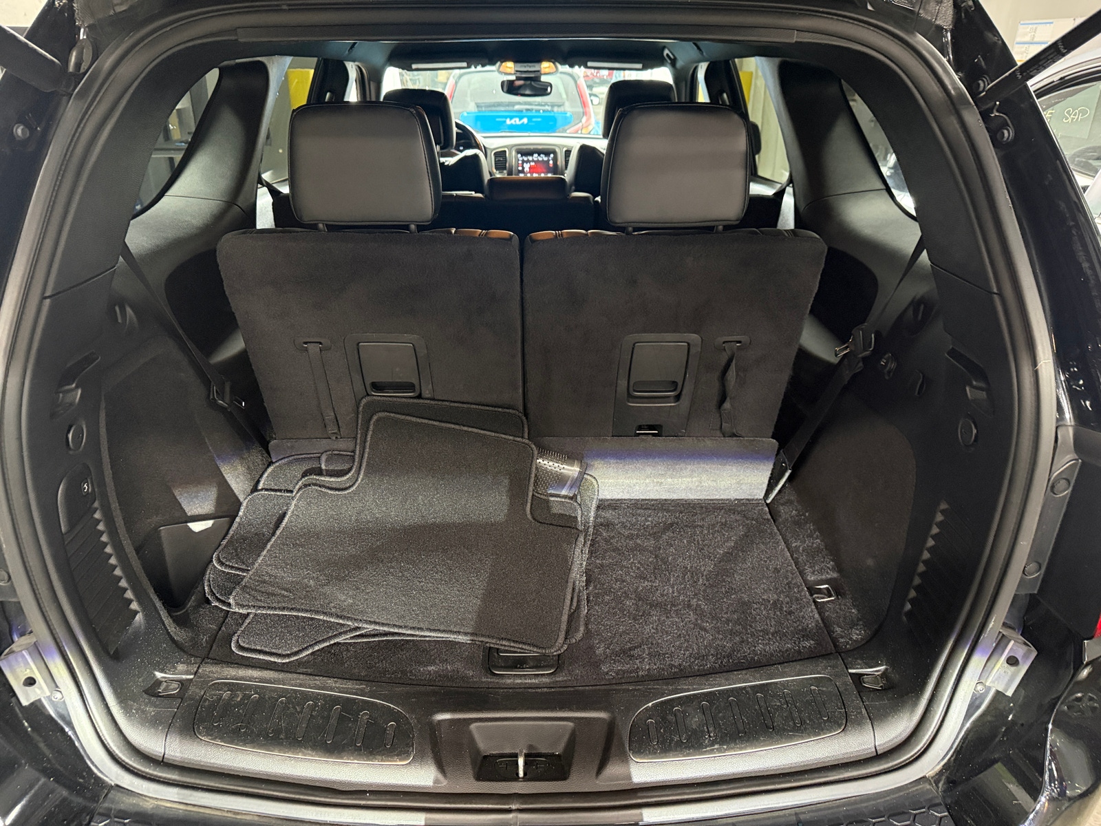 Thumbnail: 2019 Dodge Durango - 6