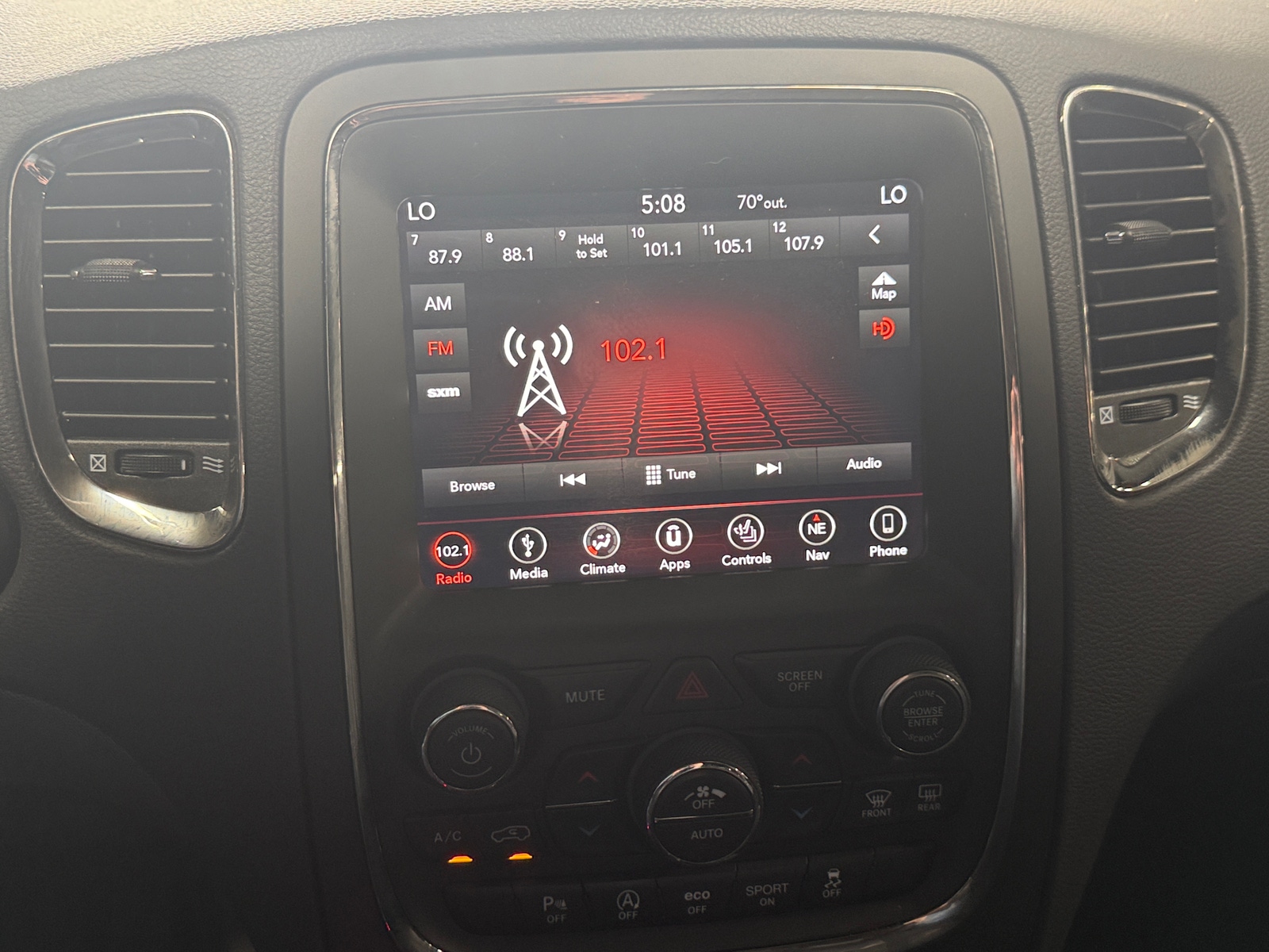 Thumbnail: 2019 Dodge Durango - 3