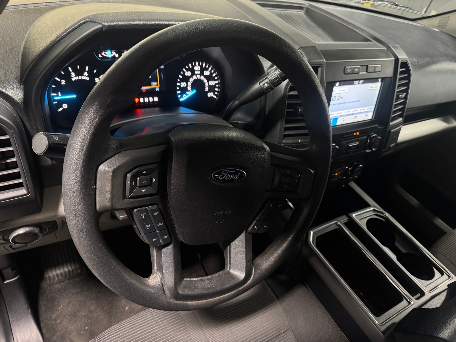 Thumbnail: 2019 Ford Econoline - 5