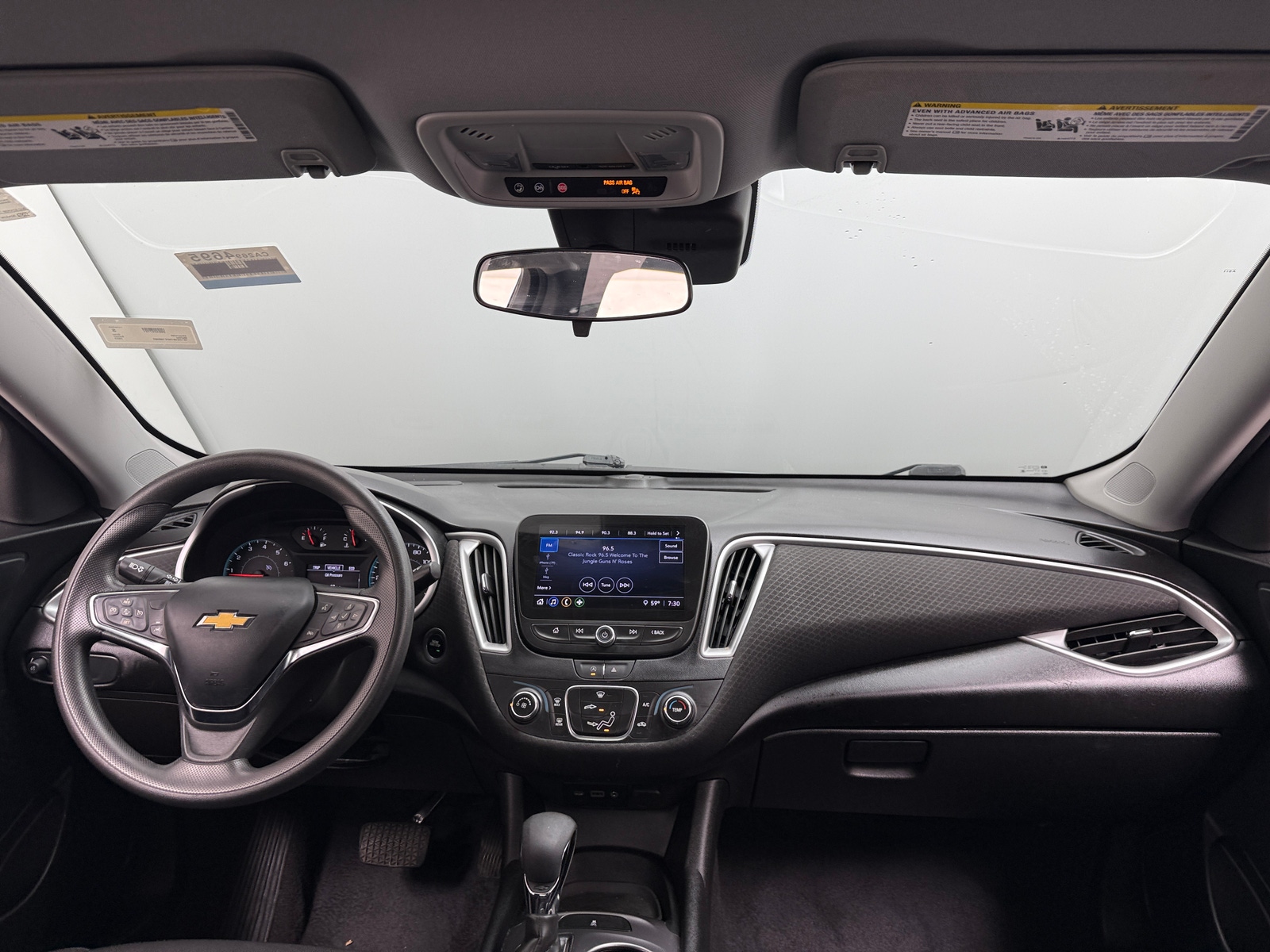 Thumbnail: 2023 Chevrolet Malibu - 3