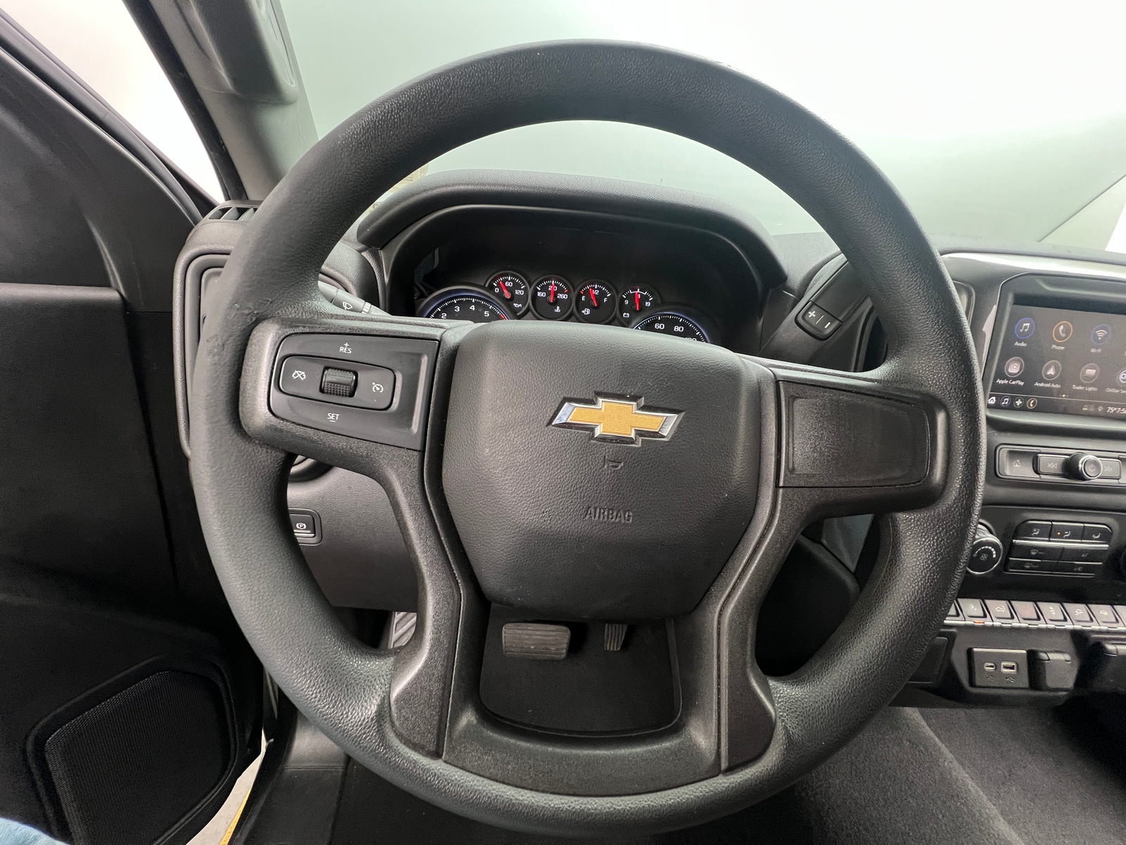 Thumbnail: 2021 Chevrolet Silverado 1500 - 5