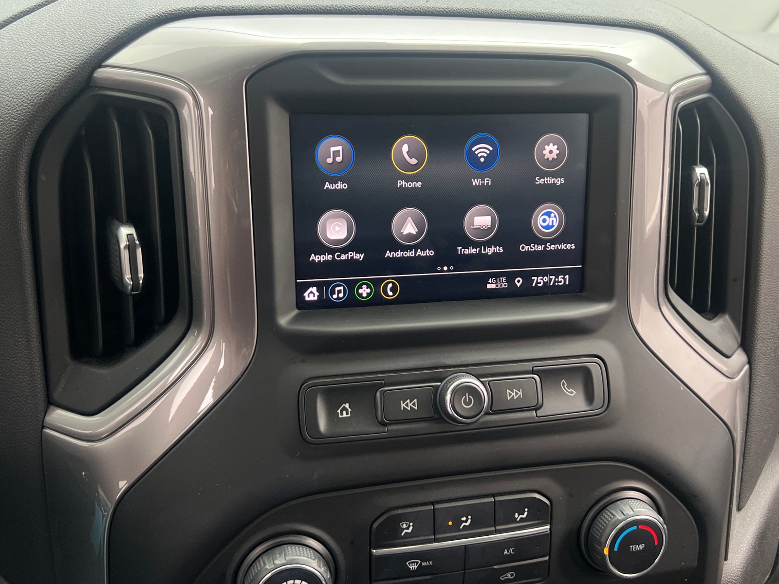 Thumbnail: 2021 Chevrolet Silverado 1500 - 4