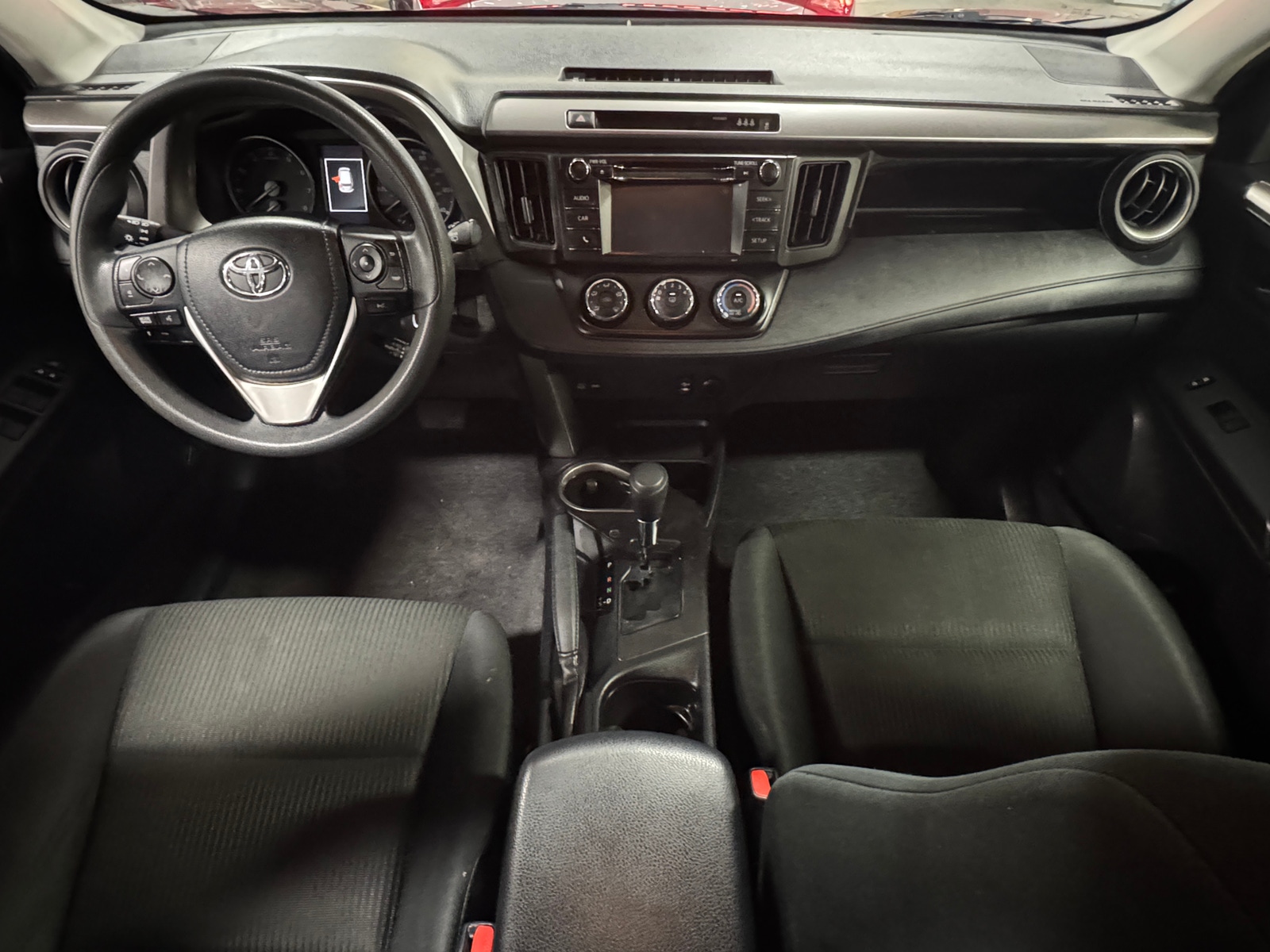 Thumbnail: 2018 Toyota RAV4 - 3