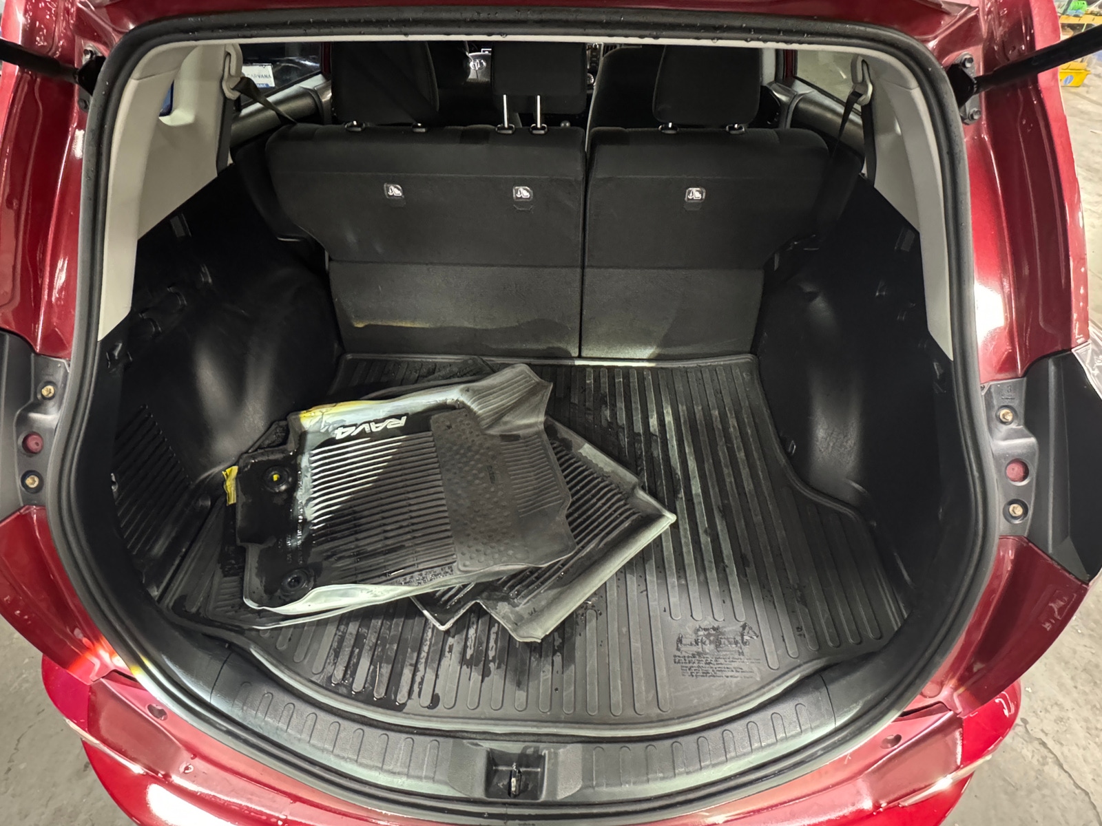 Thumbnail: 2018 Toyota RAV4 - 7