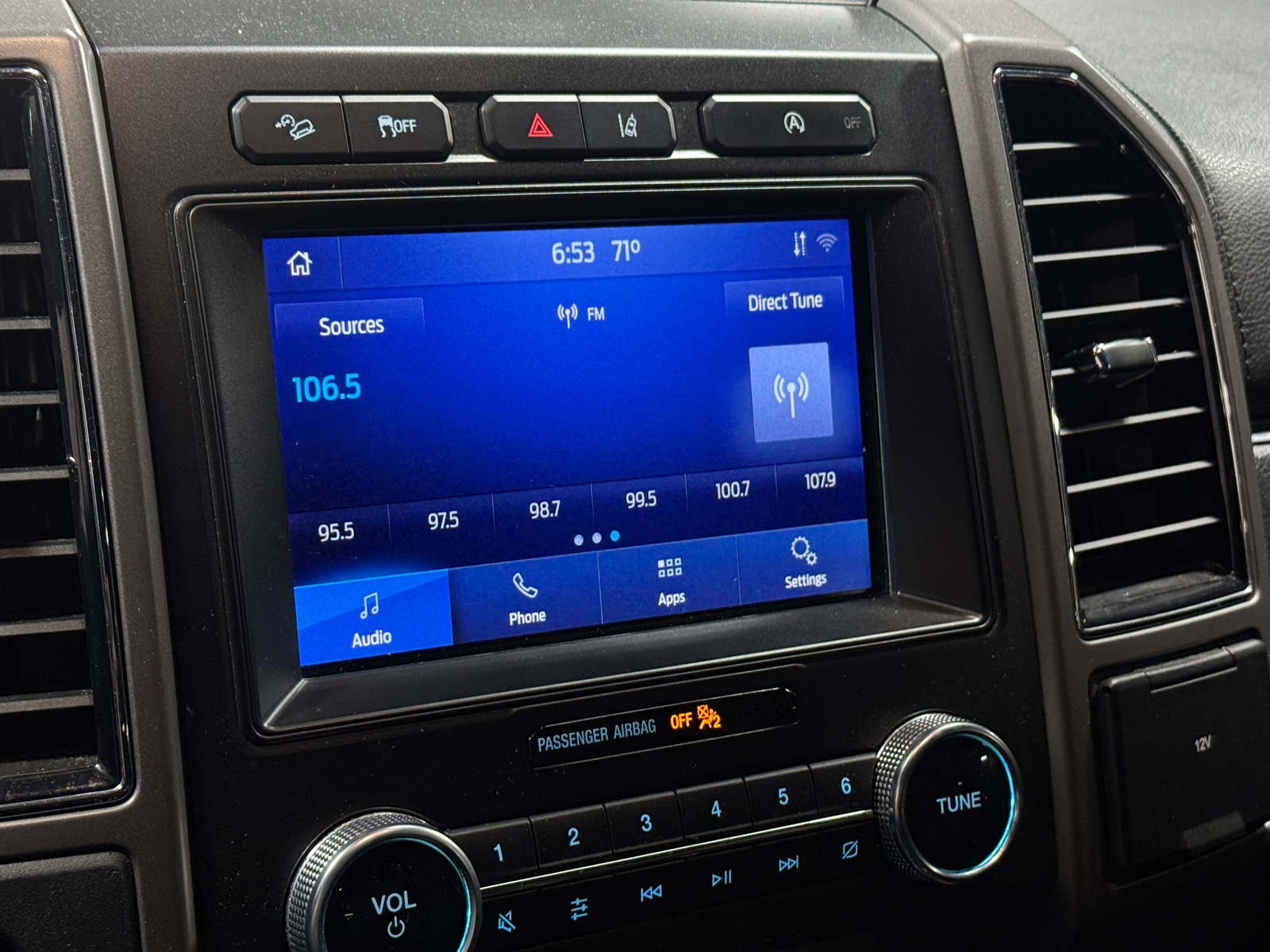 Thumbnail: 2021 Ford Expedition - 4