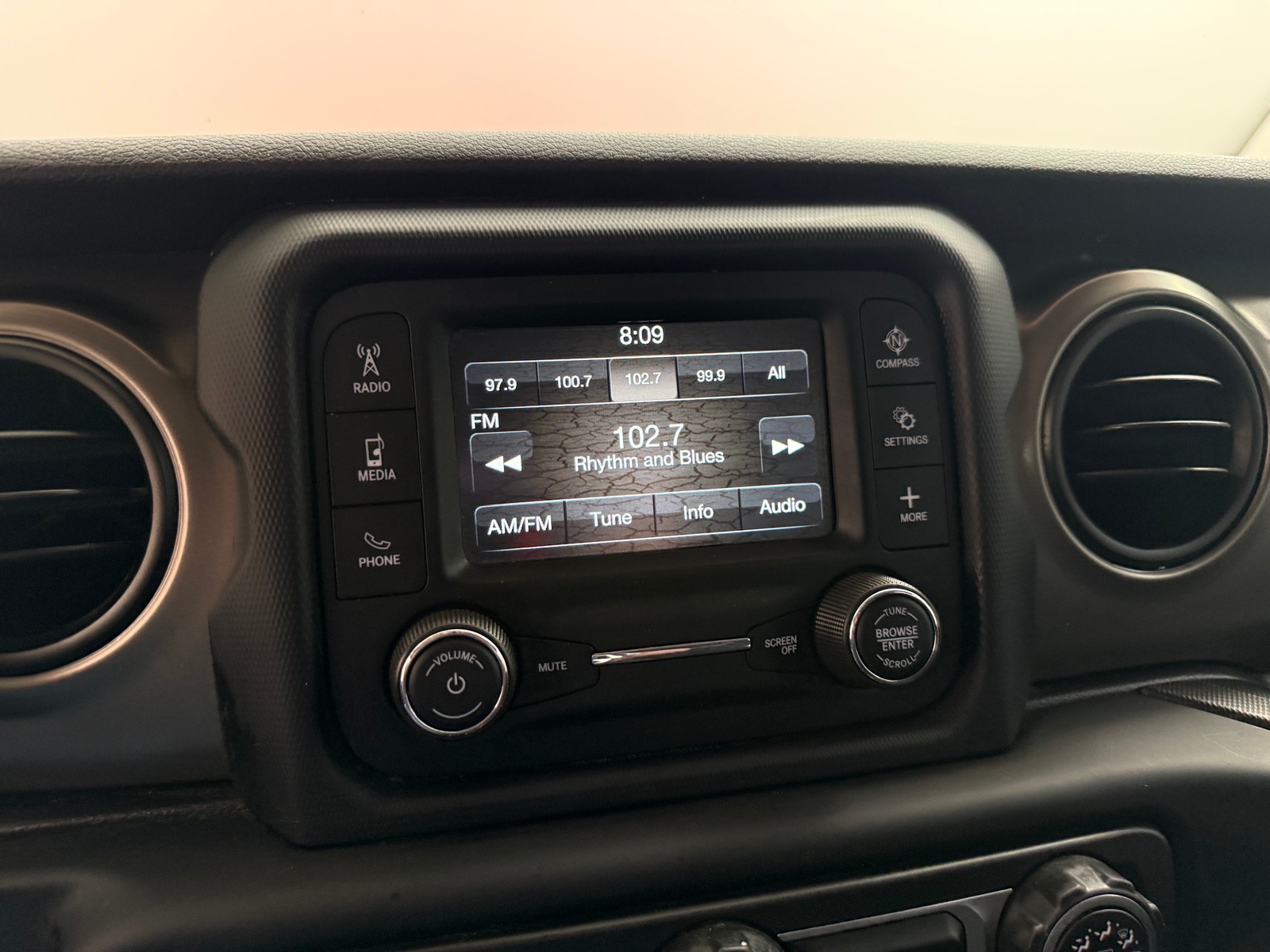 Thumbnail: 2018 Jeep Wrangler - 4