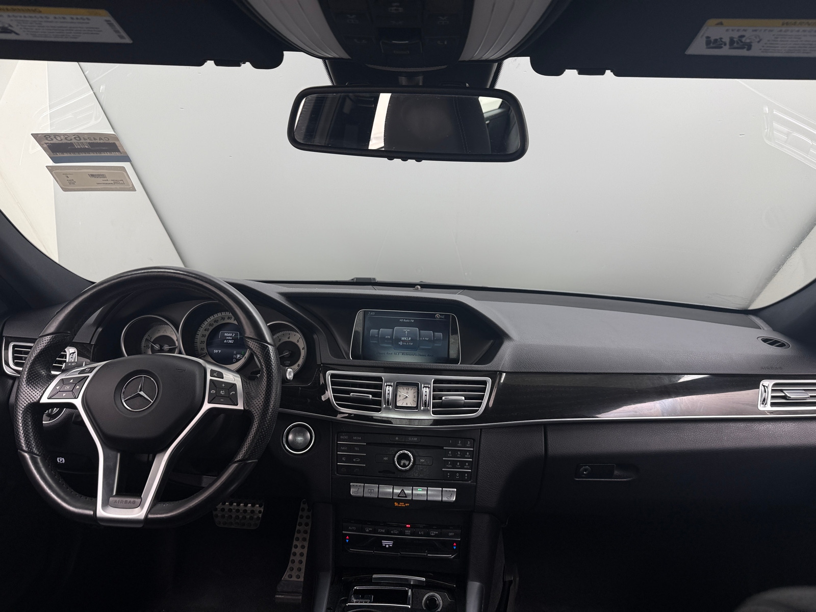 Thumbnail: 2016 Mercedes-Benz E-Class - 2