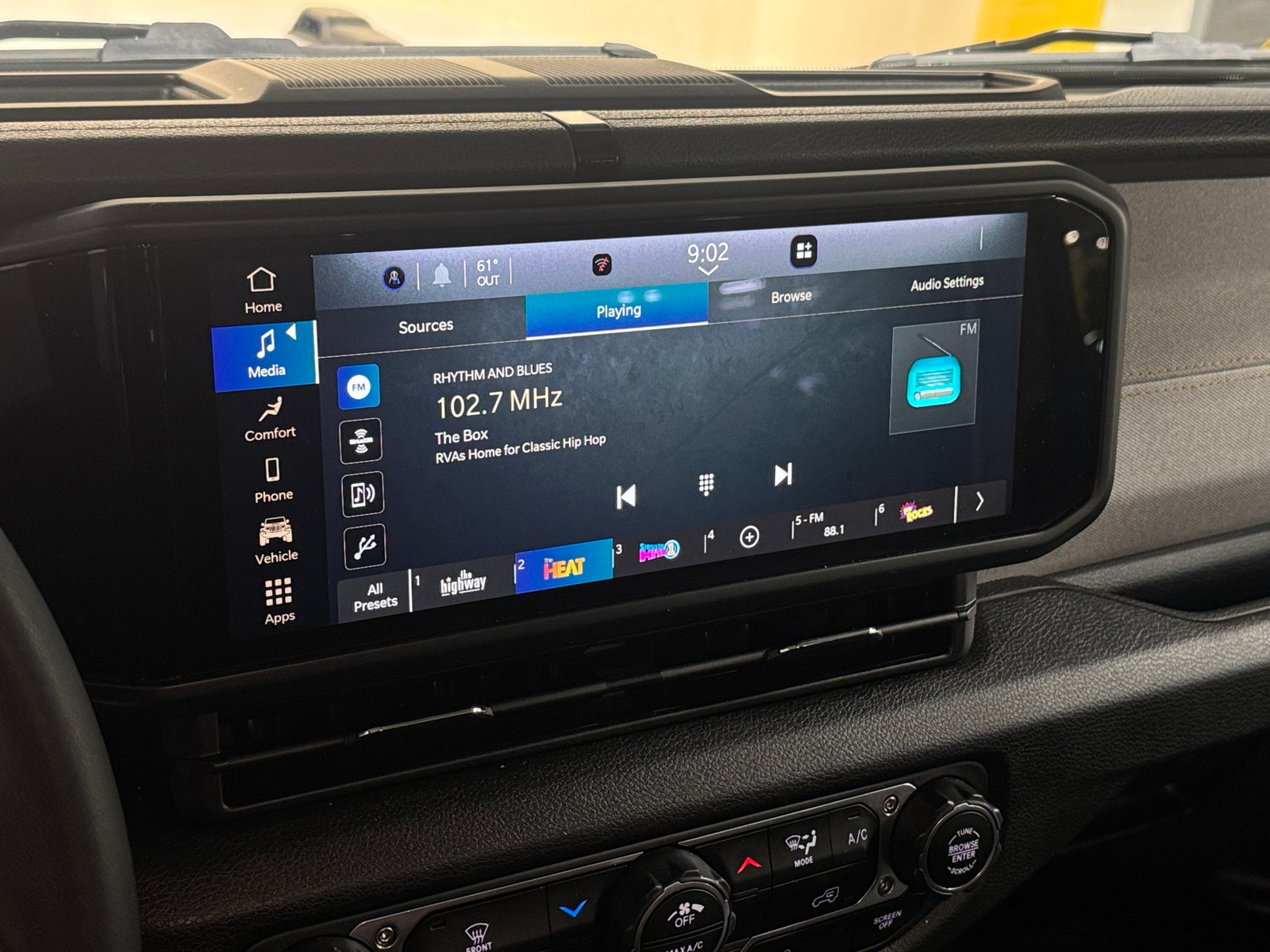 Thumbnail: 2025 Jeep Wrangler - 4