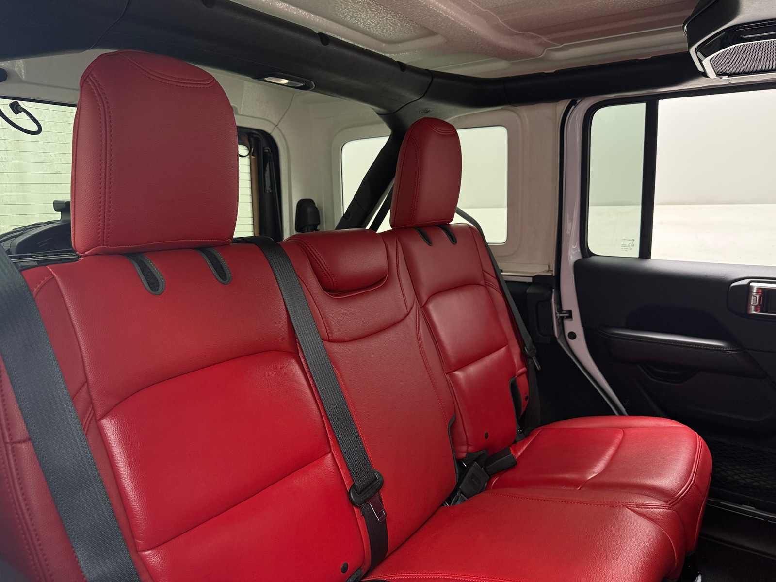 Thumbnail: 2020 Jeep Wrangler - 5