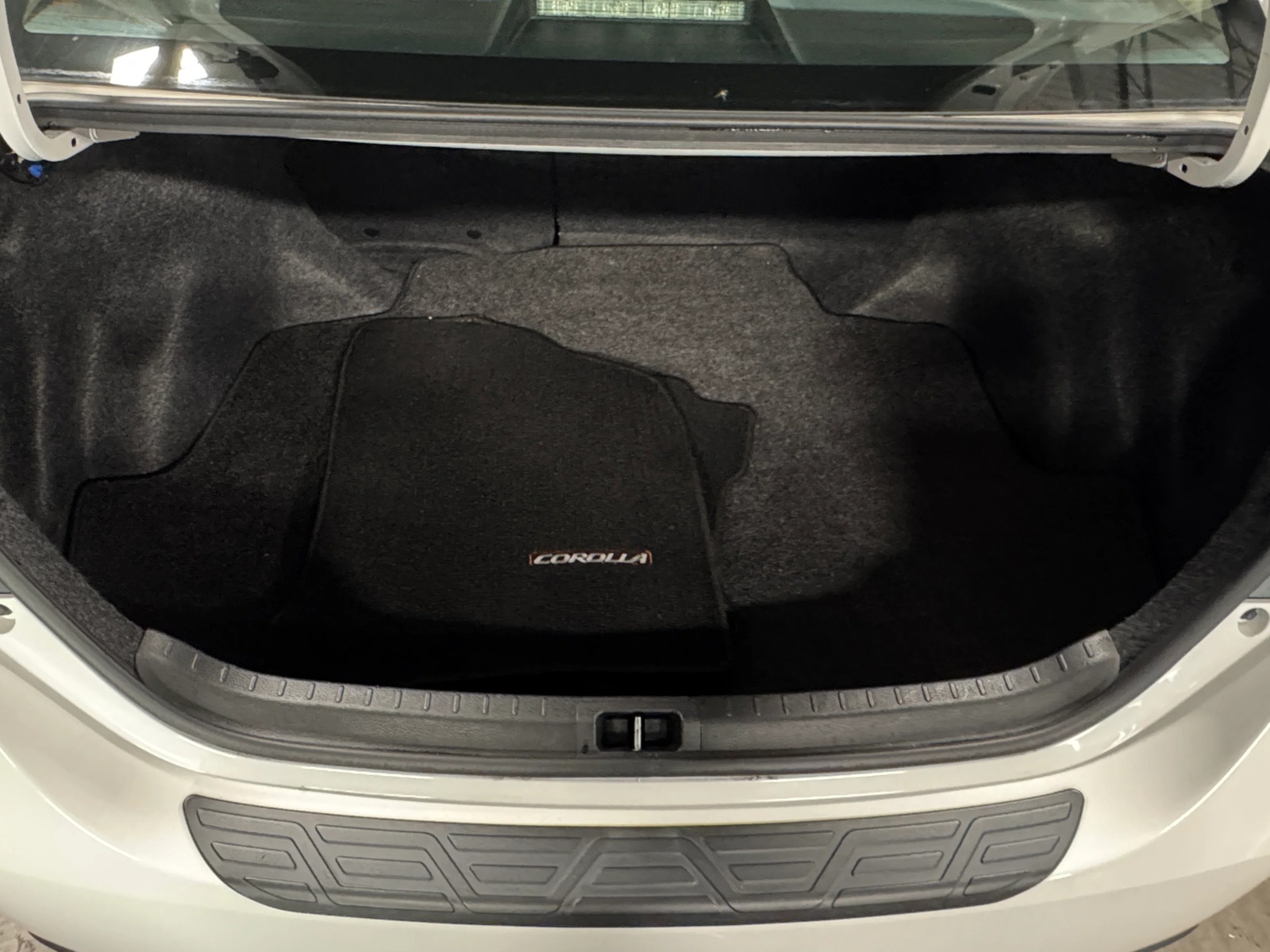 Thumbnail: 2014 Toyota Corolla - 7