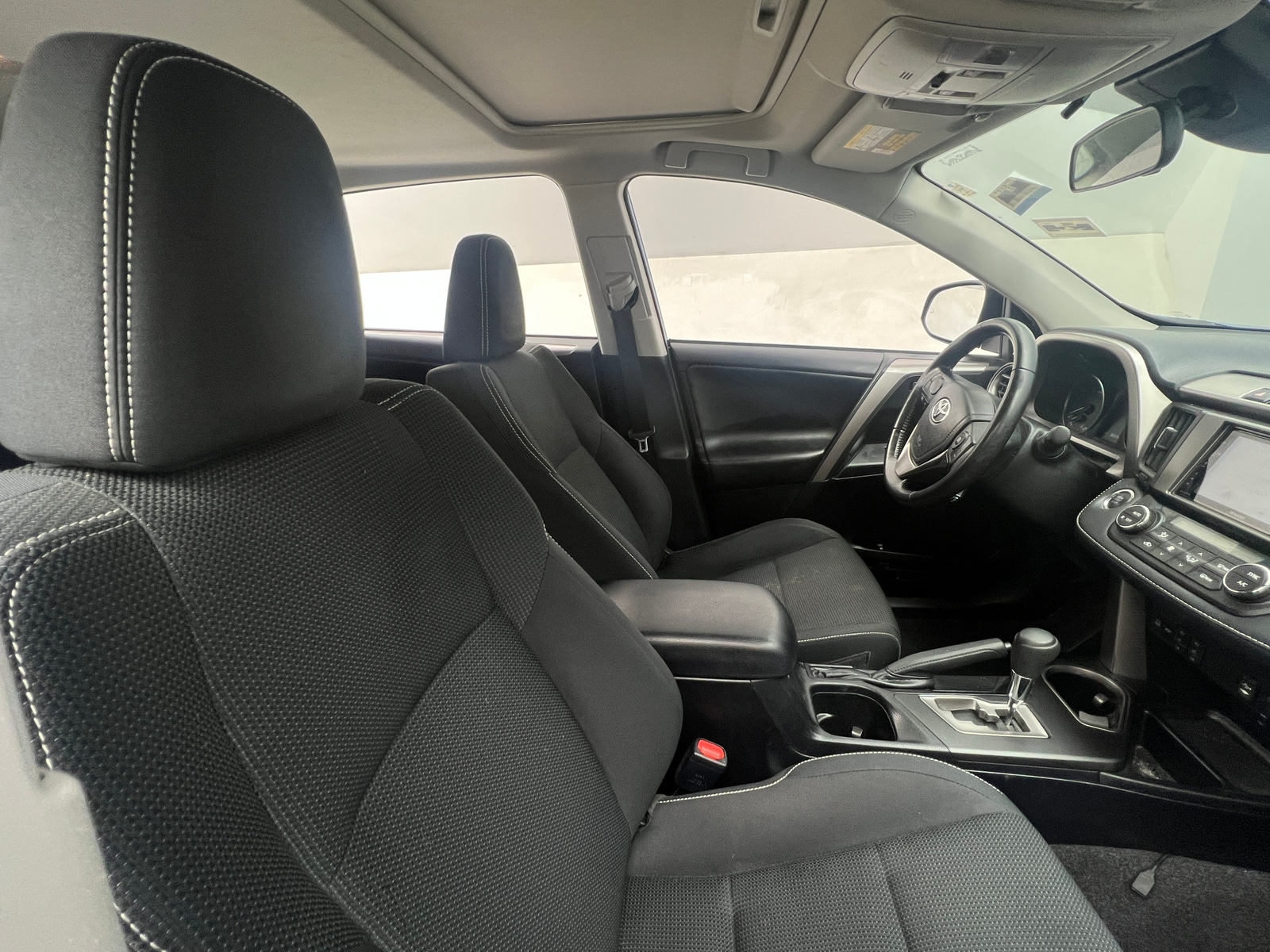 Thumbnail: 2018 Toyota RAV4 - 2