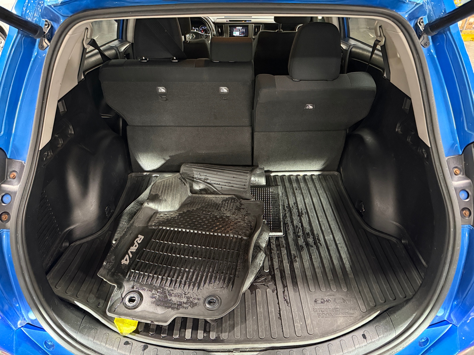 Thumbnail: 2018 Toyota RAV4 - 7