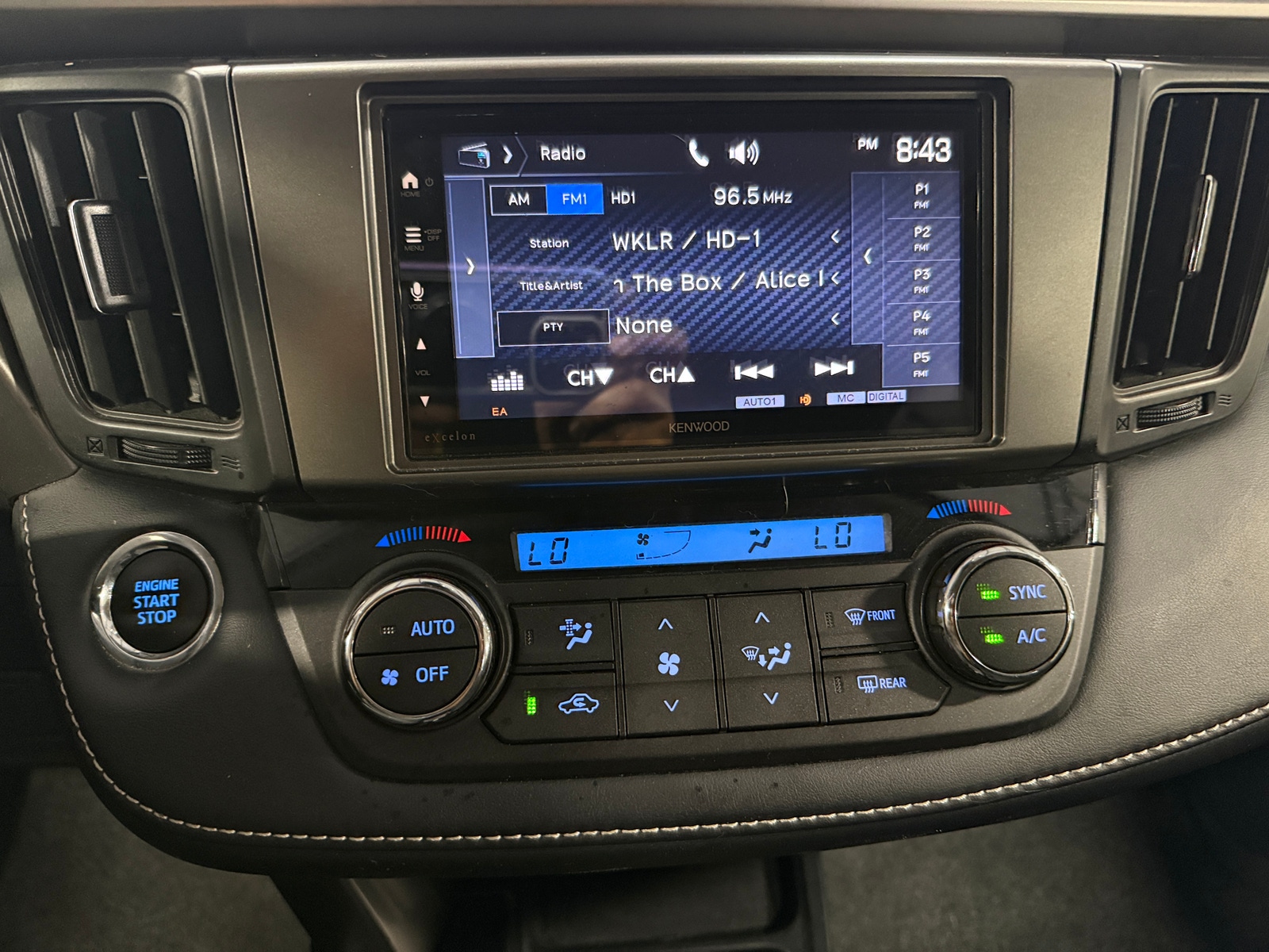 Thumbnail: 2018 Toyota RAV4 - 4