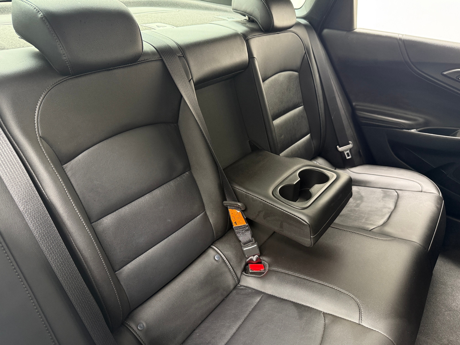 Thumbnail: 2017 Chevrolet Malibu - 6