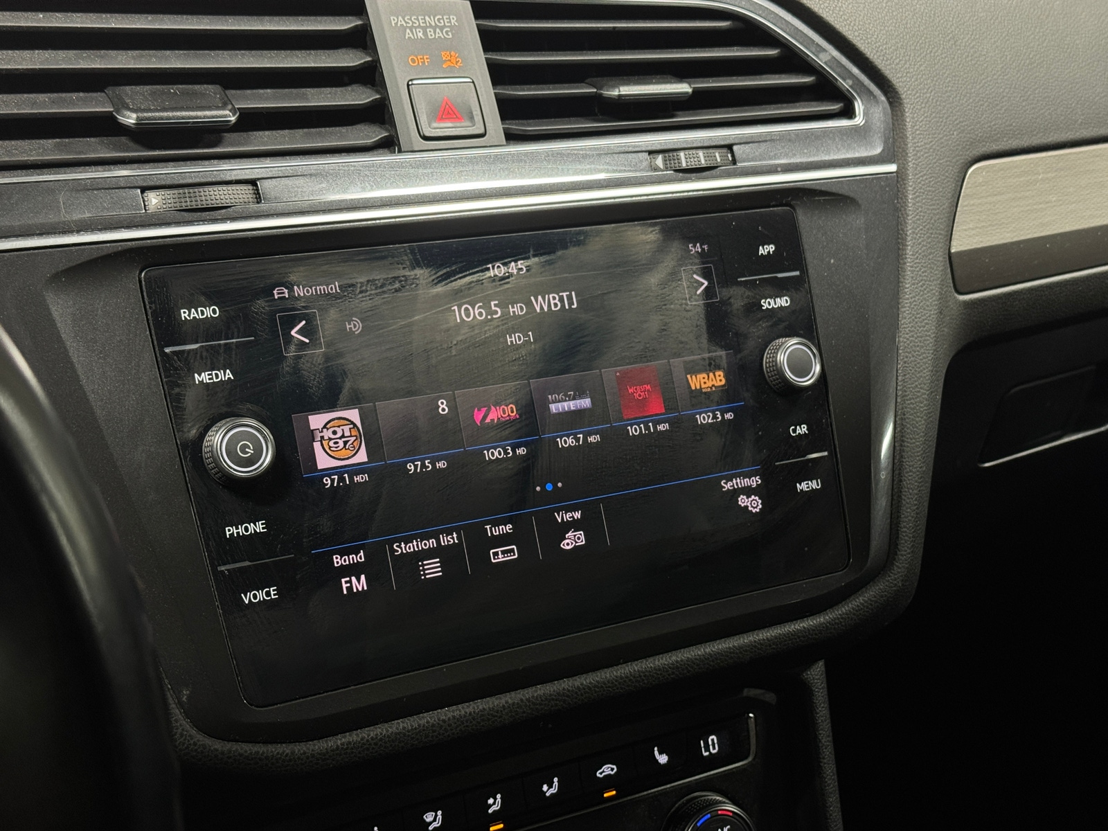 Thumbnail: 2018 Volkswagen Tiguan - 3