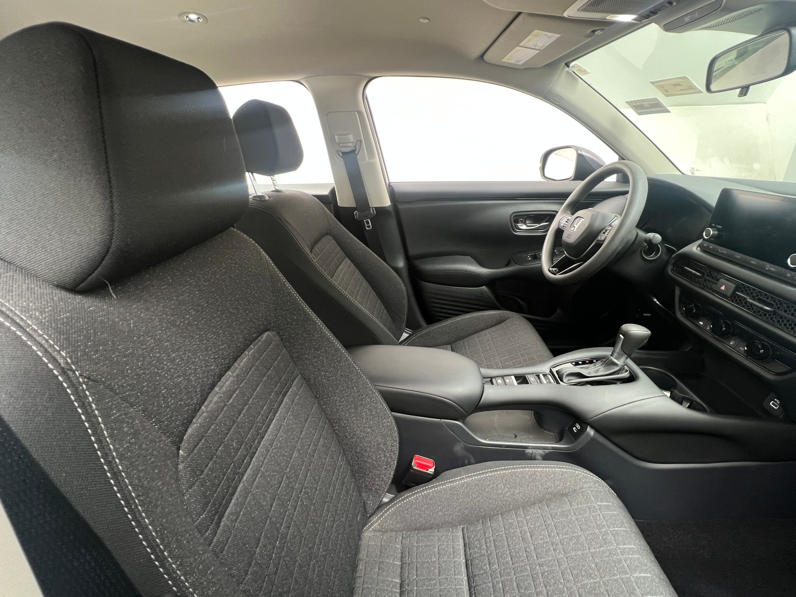 Thumbnail: 2025 Honda HR-V - 2