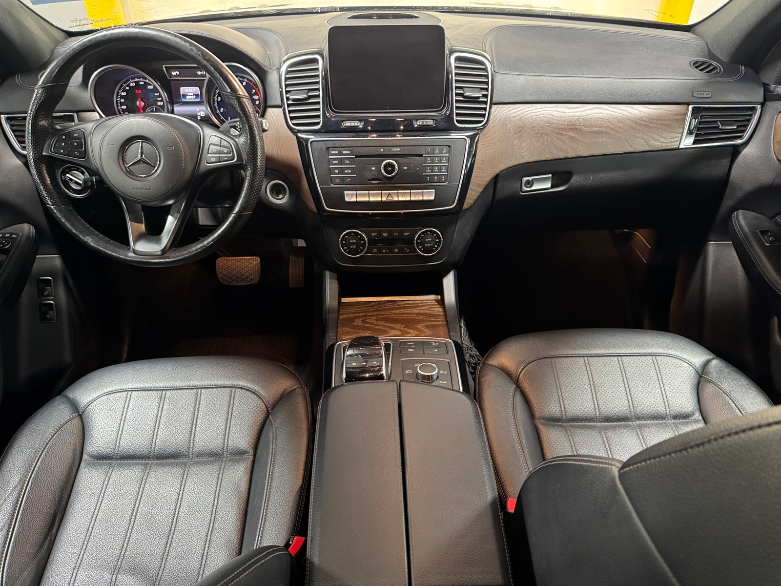 Thumbnail: 2019 Mercedes-Benz GLS - 2