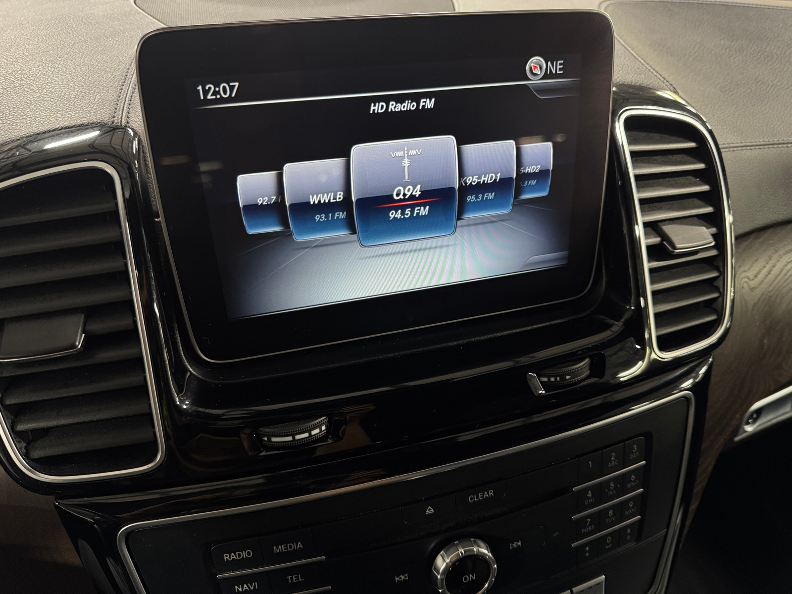 Thumbnail: 2019 Mercedes-Benz GLS - 3